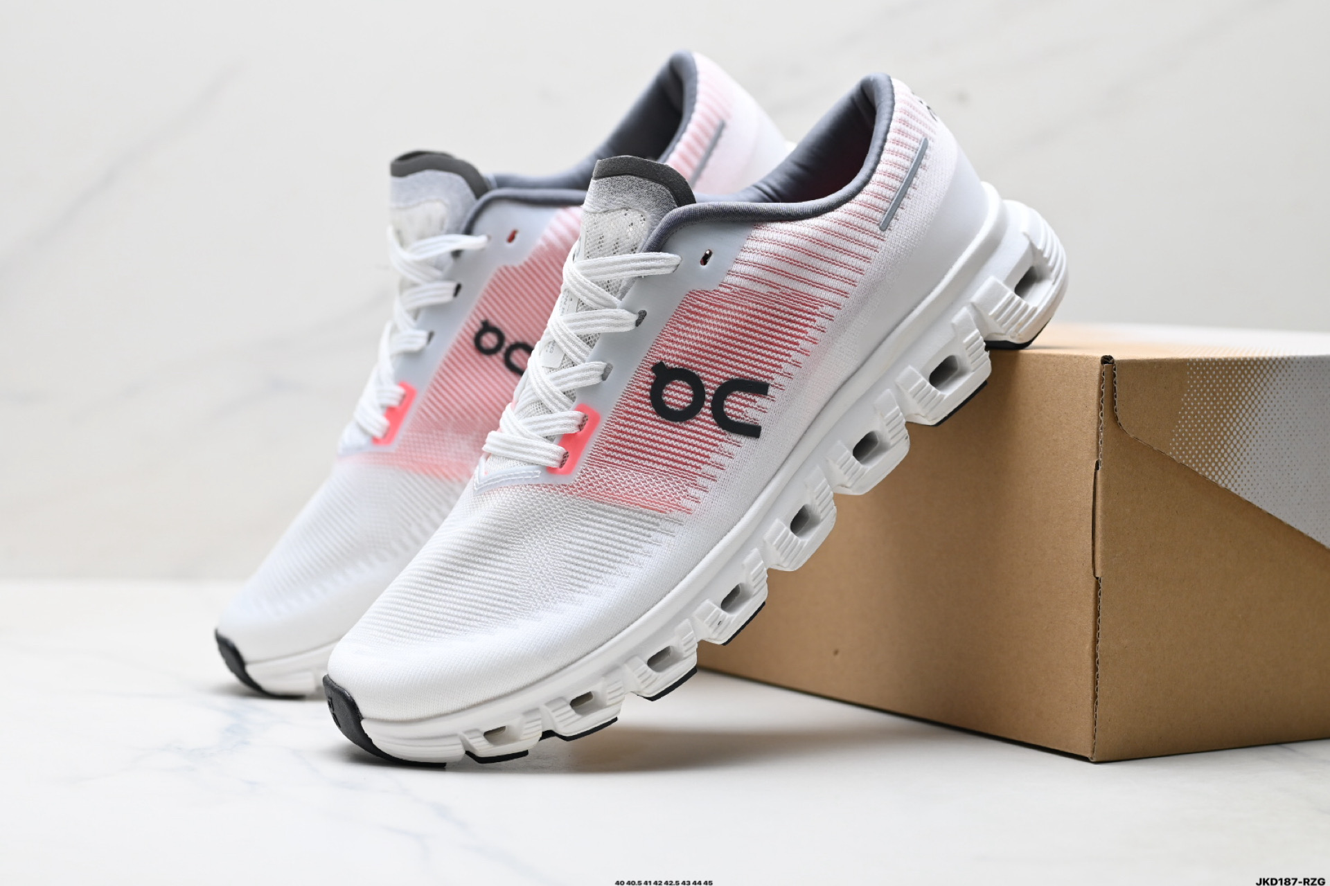 170 On昂跑 Cloud 6 Push 轻量运动休闲鞋 轻量透气的工程网格结合环保人造麂皮