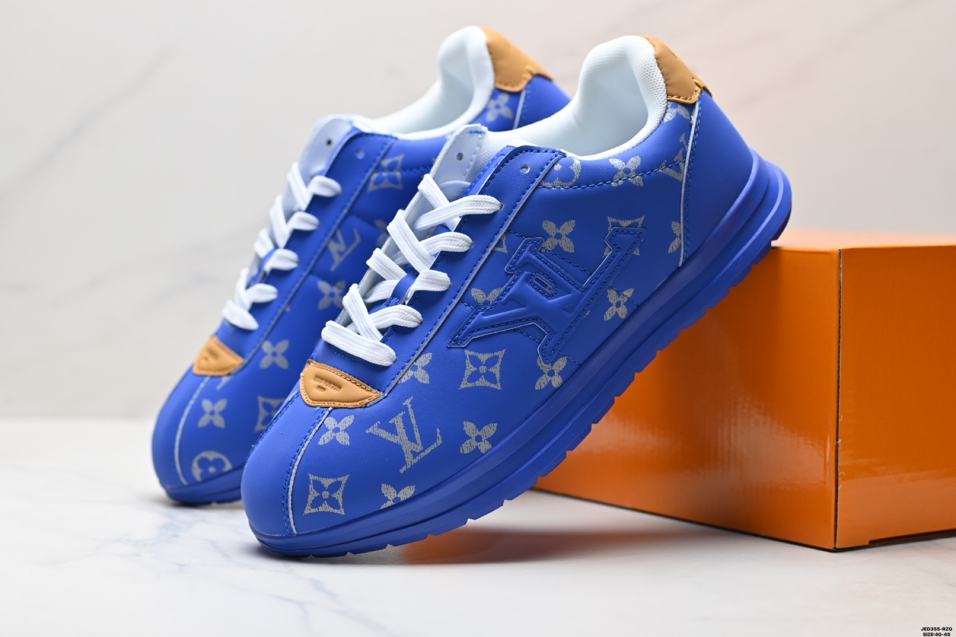 Louis Vuitton Zapatillas Deportivas Bread de Cuero Azul con Monograma