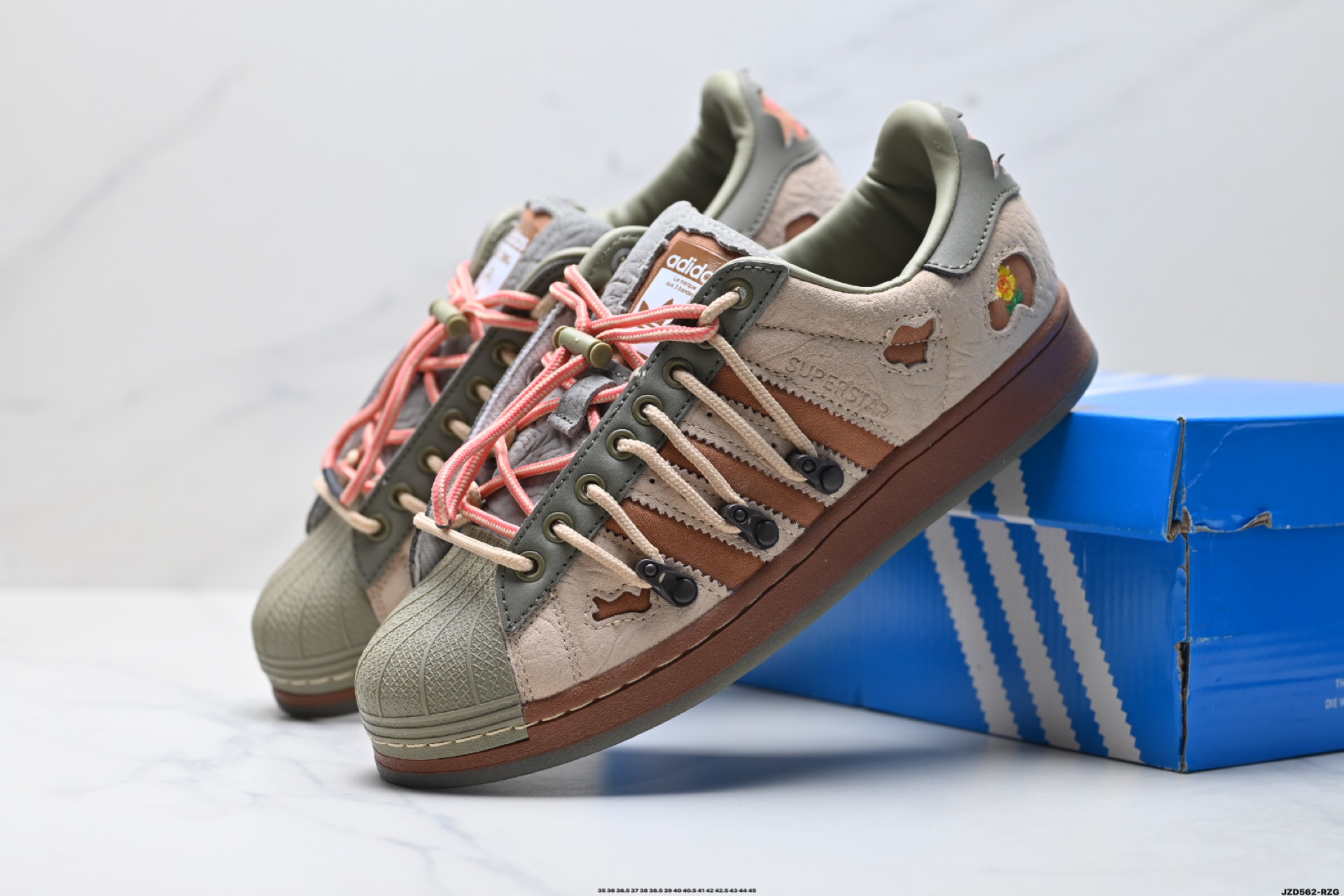 Adidas Superstar 'Rabbit Hole' Zapatillas Casual Retro Unisex con Cordones 9 i1758816783504 9909 0 7