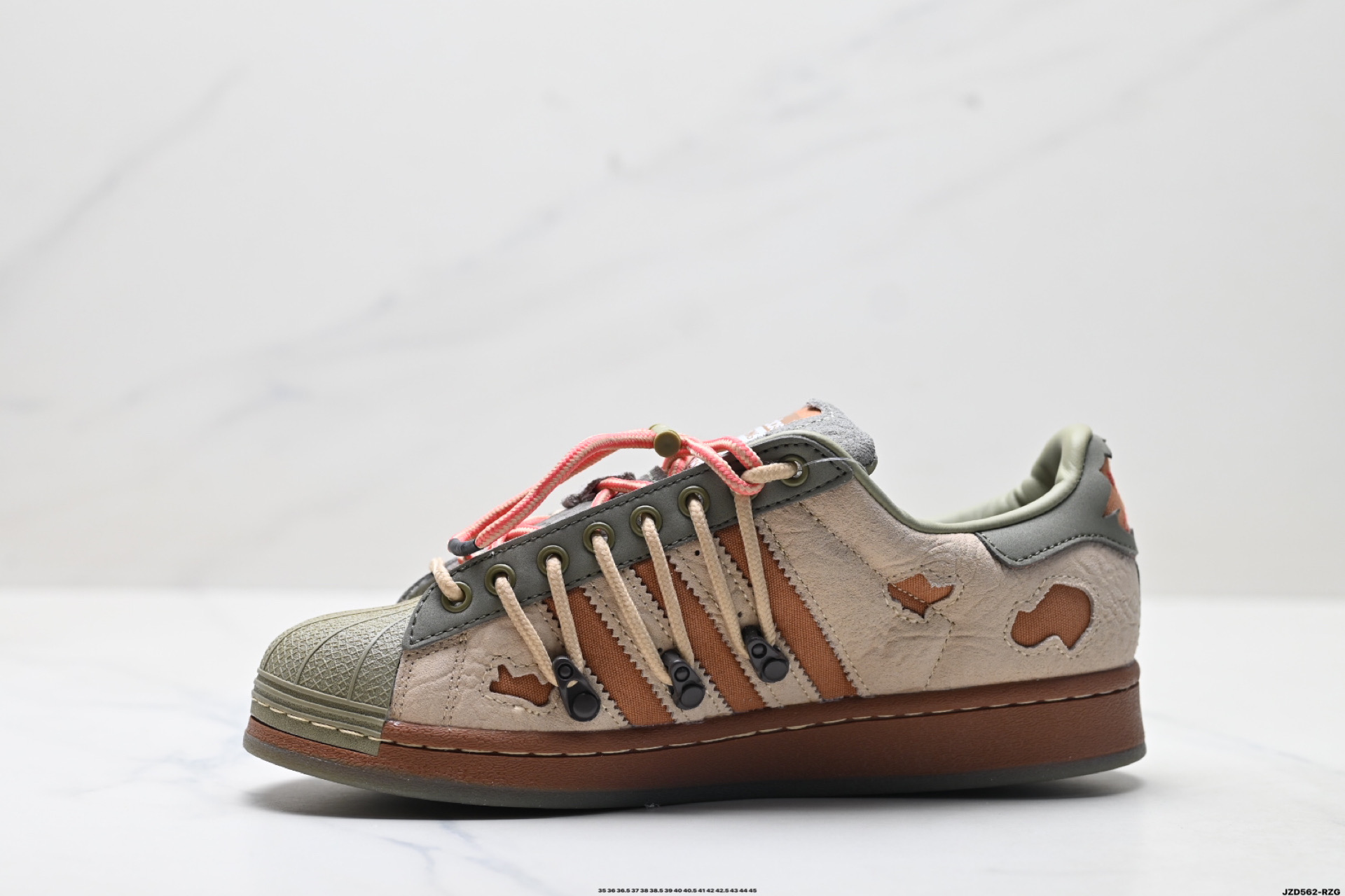 Adidas Superstar 'Rabbit Hole' Zapatillas Casual Retro Unisex con Cordones 4 i1758816783505 1645 0 2