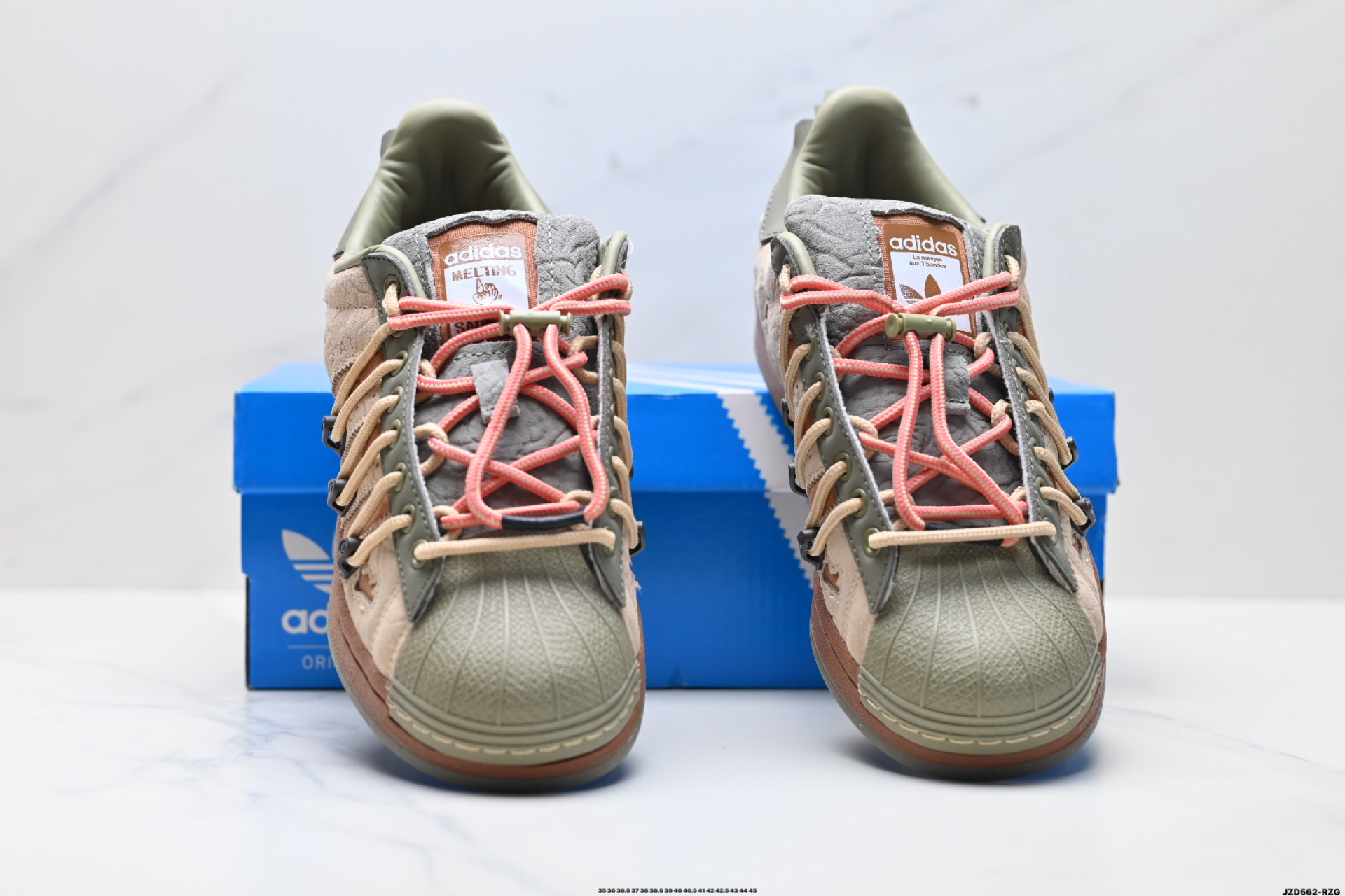 Adidas Superstar 'Rabbit Hole' Zapatillas Casual Retro Unisex con Cordones 8 i1758816784268 6459 0 6