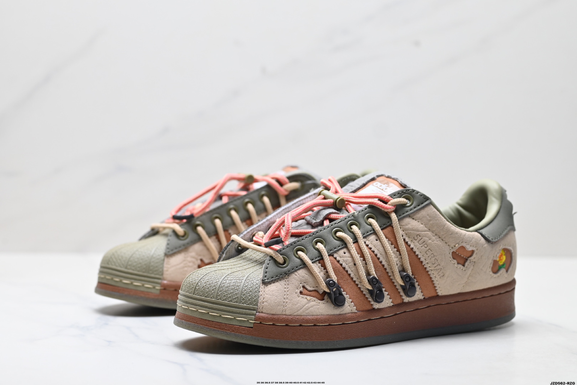 Adidas Superstar 'Rabbit Hole' Zapatillas Casual Retro Unisex con Cordones 5 i1758816784269 4343 0 3