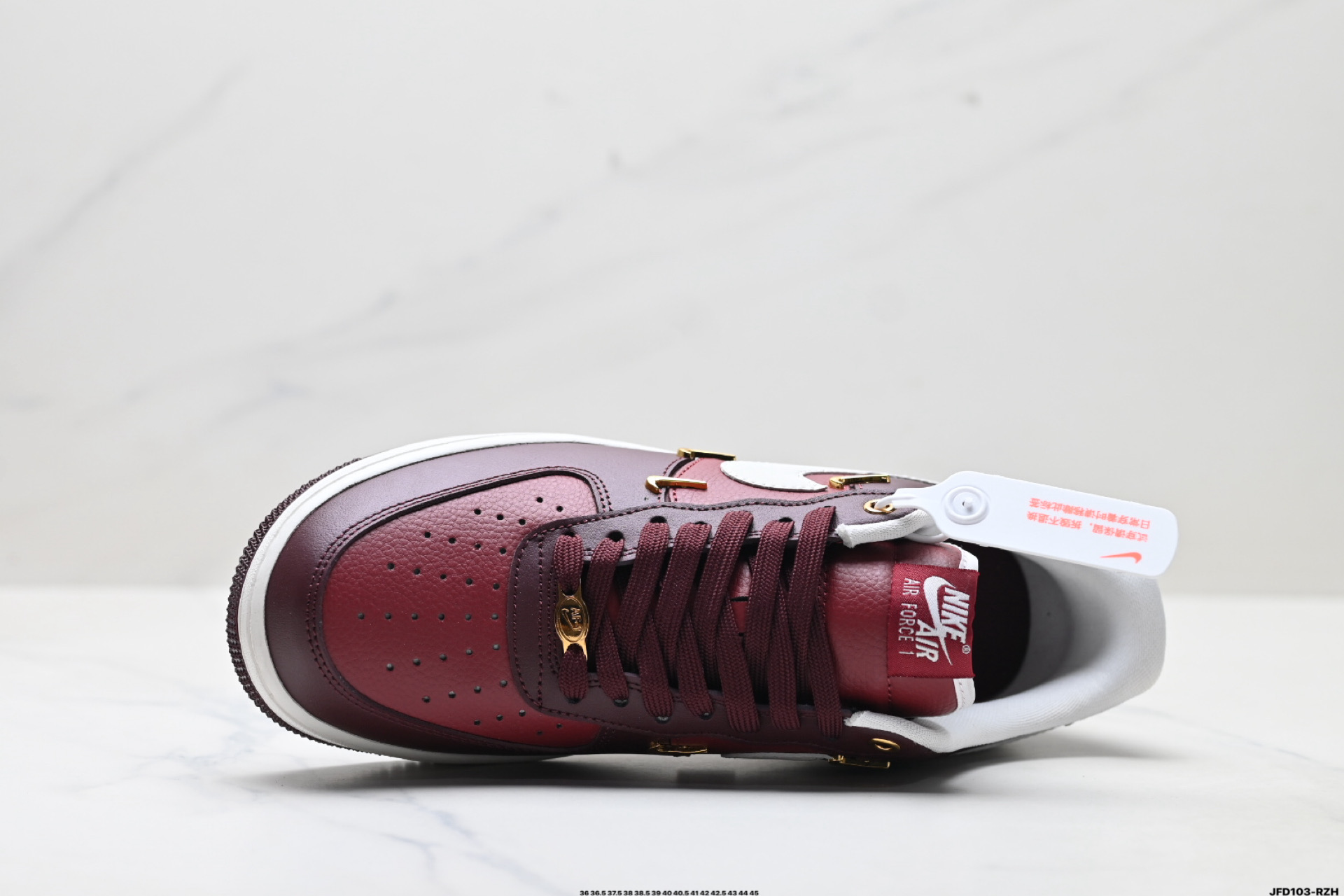 180 NIKE AIR FORCE 1‘07 LV8 IR0485-611