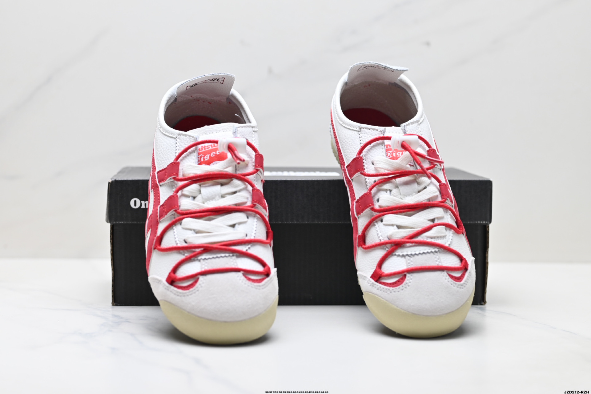 150 亚瑟士 Onitsuka Tiger Tokuten 布面 复古低帮休闲跑鞋 1183C126-100