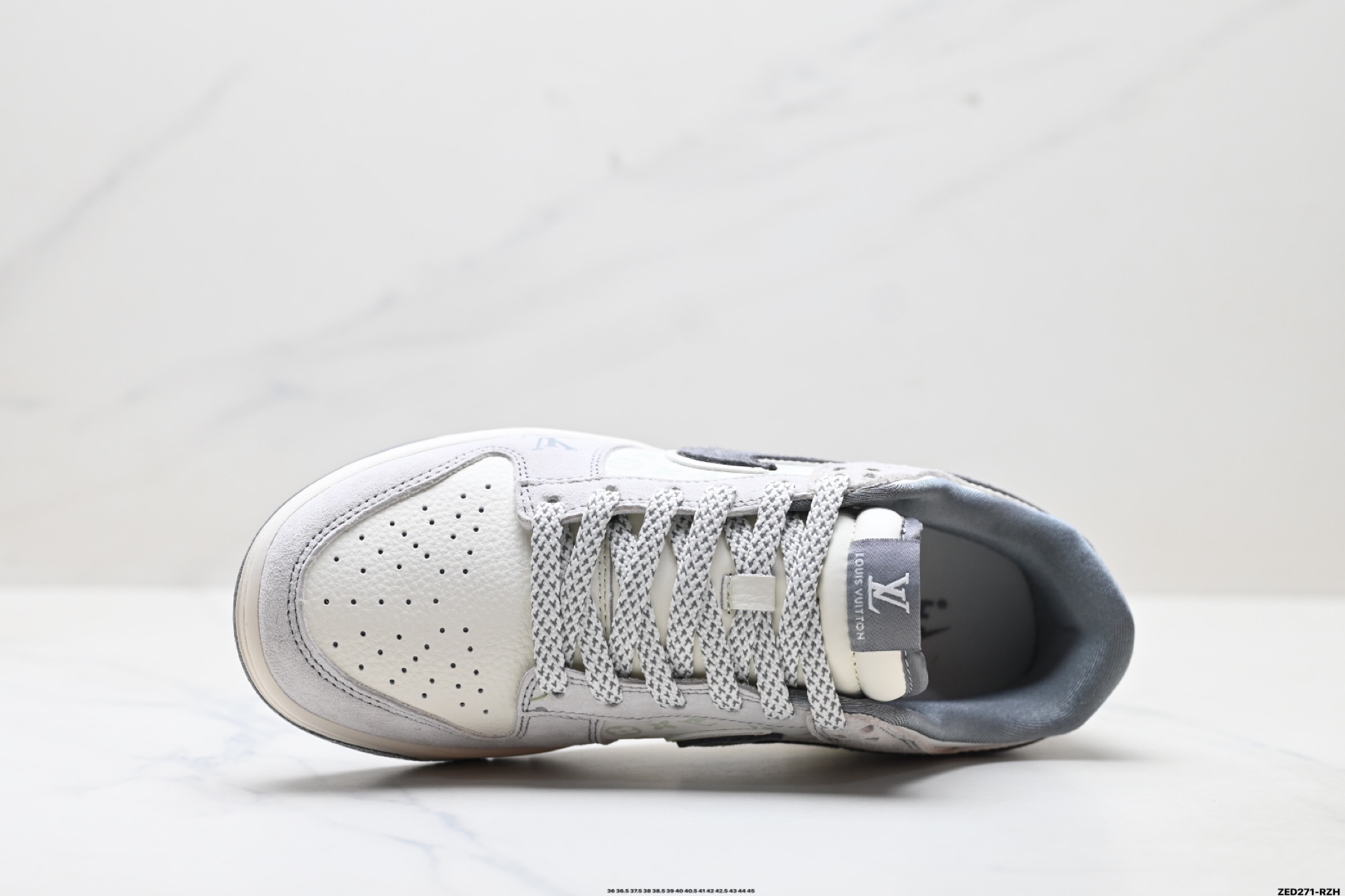 Nike Dunk Low Retro Edición Limitada Louis Vuitton: Estilo y Comodidad 3 i1758905402625 2810 0 1