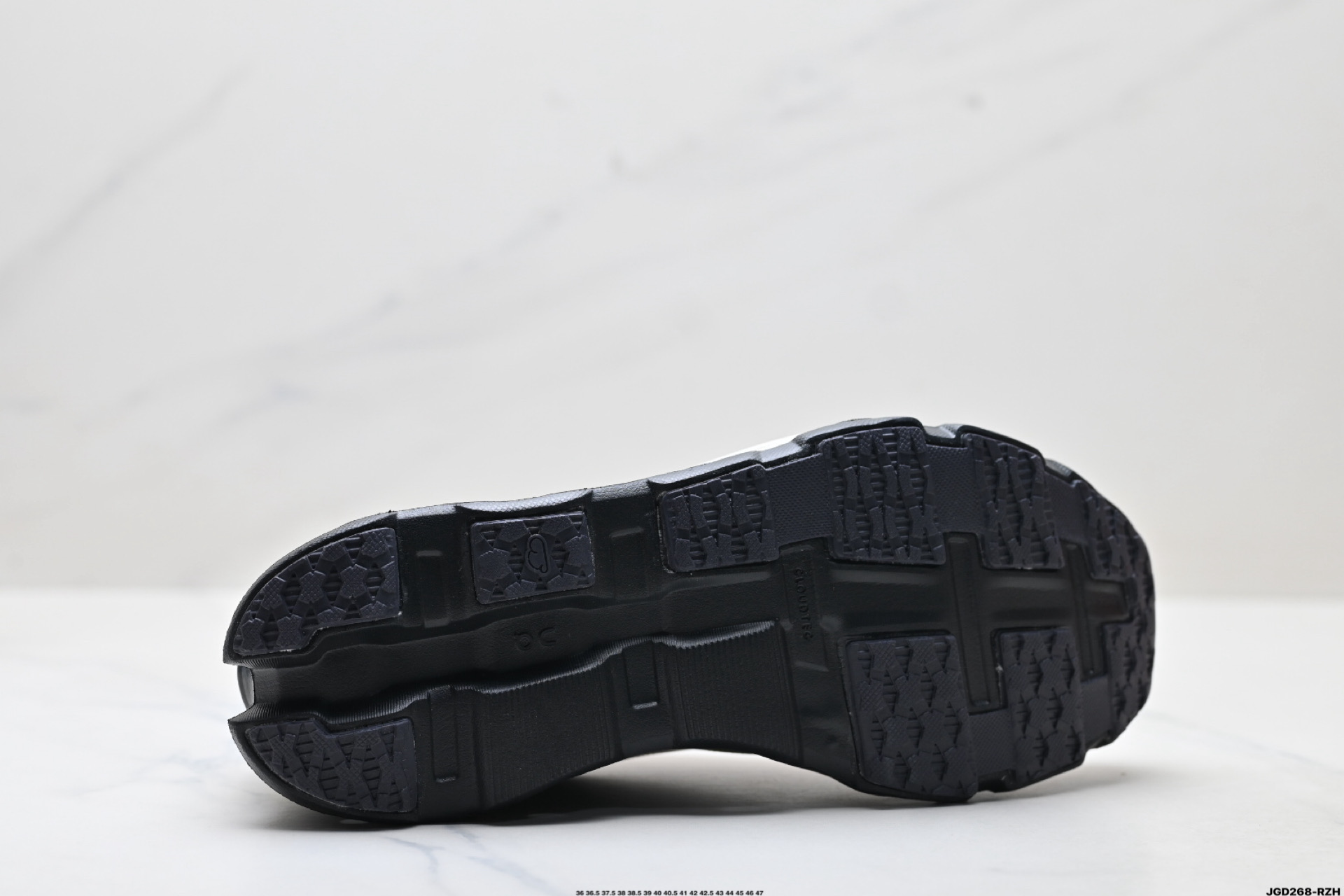 190 On Cloudmonster Hyper 昂跑 户外街头机能风新兴品牌轻便低帮跑步鞋