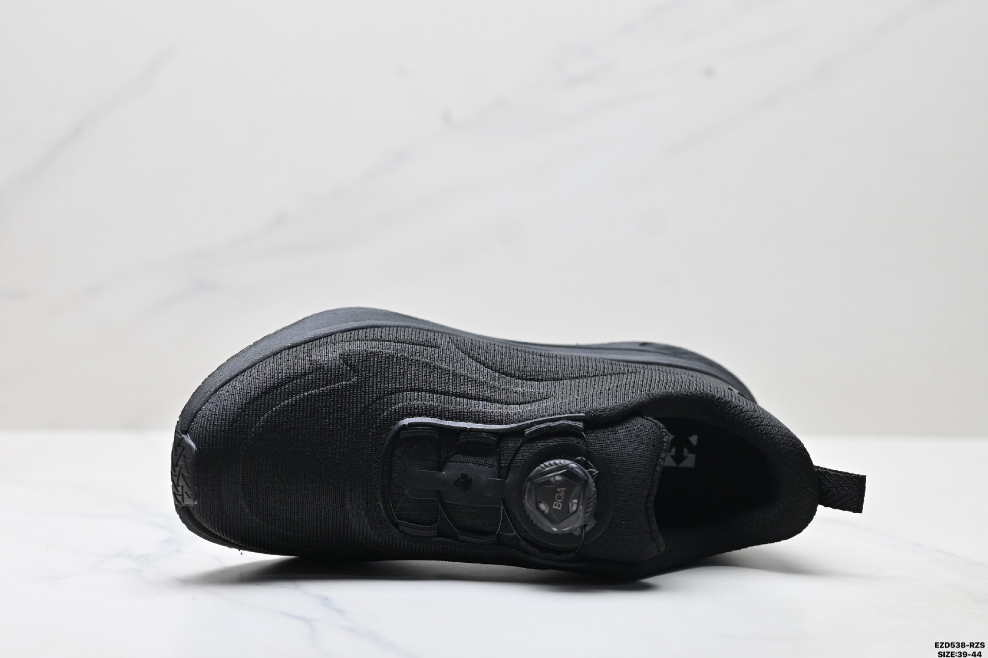 Descente LEVITATE III Zapatillas de Running Transpirables para Hombre, Negras 3 i1758989057929 4804 0 1