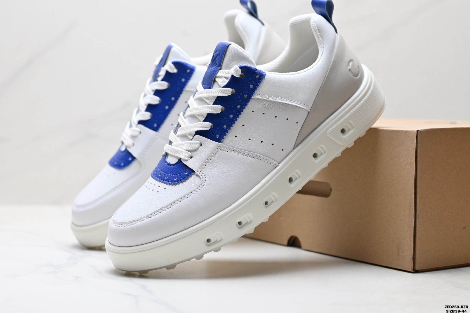 270 Ecco爱步 街头720系列 牛皮 运动潮流 减震耐磨 低帮高尔夫球鞋 1117346