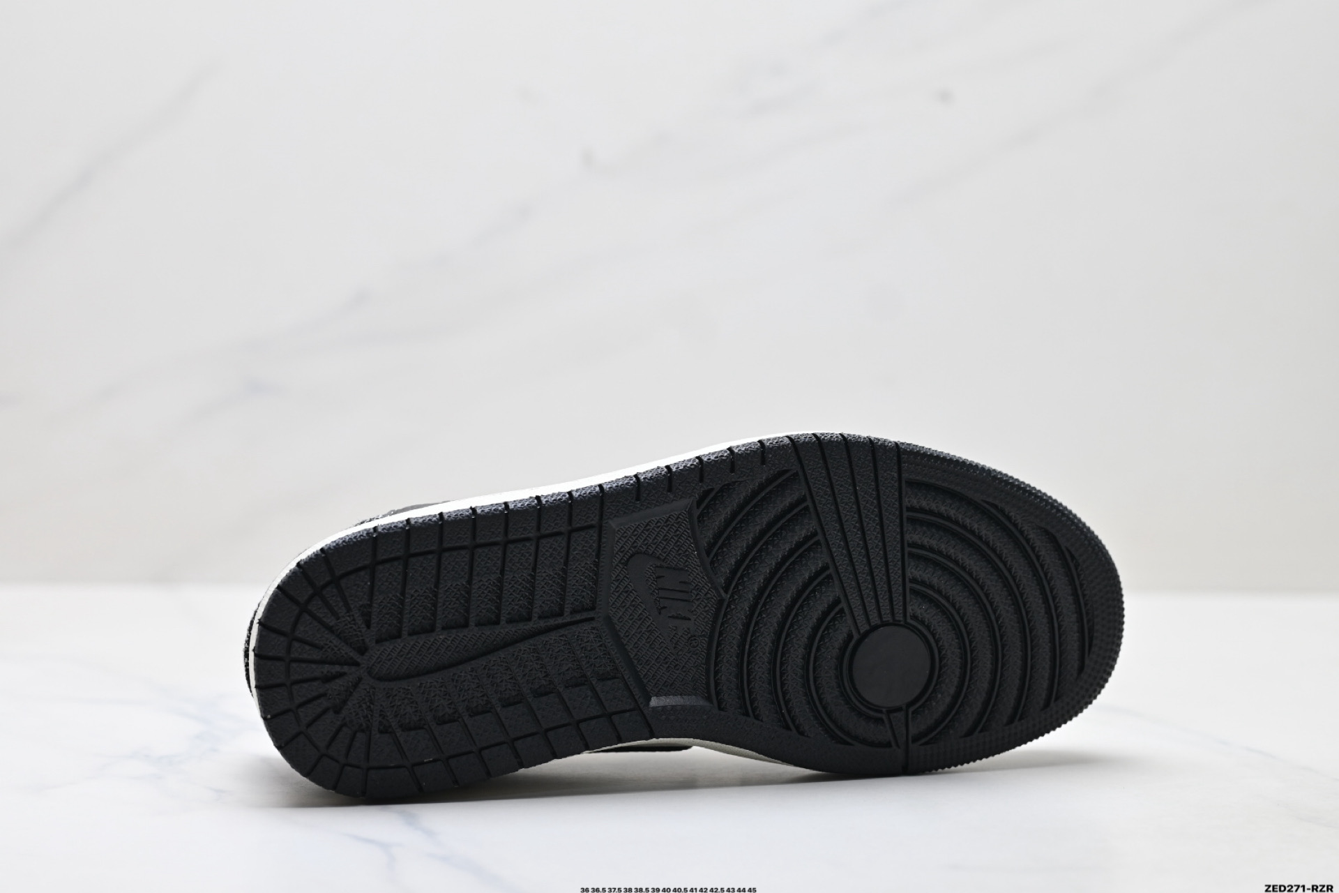 270 Nike Air Jordan 1 x Travis Scott AJ1倒勾 乔一倒钩 ‘DIY’定制 耐克 低帮文化篮球鞋 SC0601-058-Chinese UA Cheap High Quatity Brand Clothes Bags handbags Sneakers wholesale wholesaler seller from China Factory suppliers Fashion Clothing Shoes best Quality Beautiful Price 270 Nike Air Jordan 1 x Travis Scott AJ1倒勾 乔一倒钩 ‘DIY’定制 耐克 低帮文化篮球鞋 SC0601-058