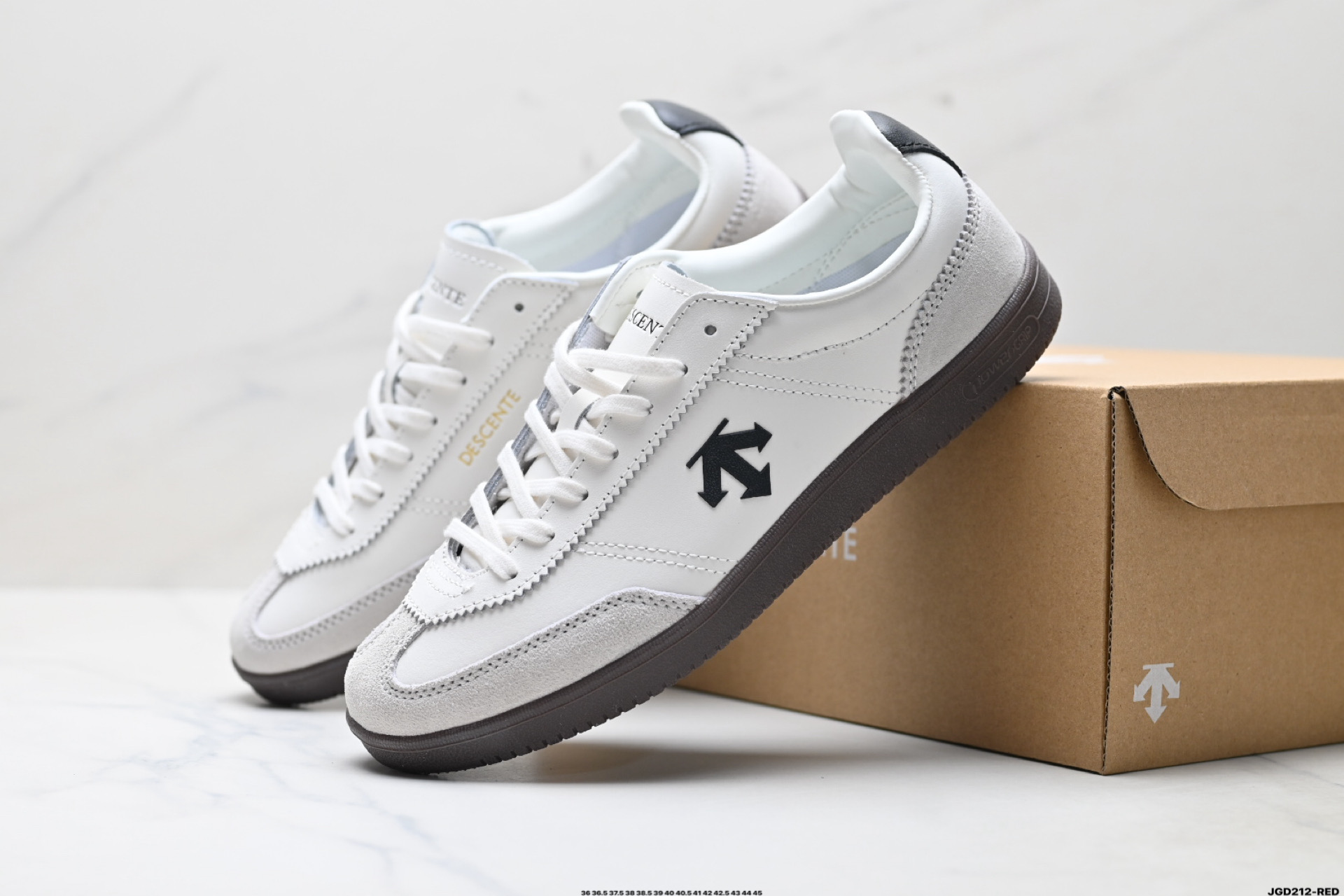 190 迪桑特DESCENTE EDGE COURT CLASSY 复古轻质 耐磨低帮板鞋 SQ323LSN75