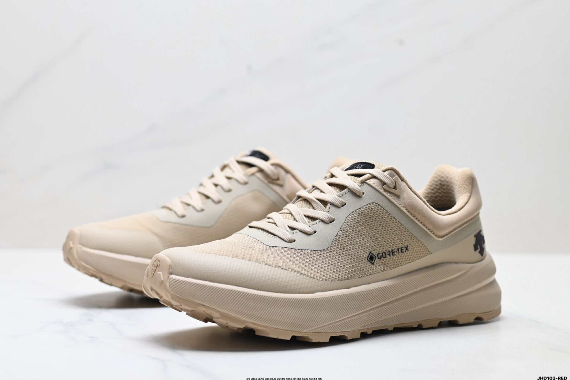 200 迪桑特DESCENTE DUALIS WP都市通勤 GORE-TEX 时尚舒适 防滑耐磨 时尚休闲运动覆盖防水男子越野跑鞋 D5131DSN24-Chinese UA Cheap High Quatity Brand Clothes Bags handbags Sneakers wholesale wholesaler seller from China Factory suppliers Fashion Clothing Shoes best Quality Beautiful Price 200 迪桑特DESCENTE DUALIS WP都市通勤 GORE-TEX 时尚舒适 防滑耐磨 时尚休闲运动覆盖防水男子越野跑鞋 D5131DSN24