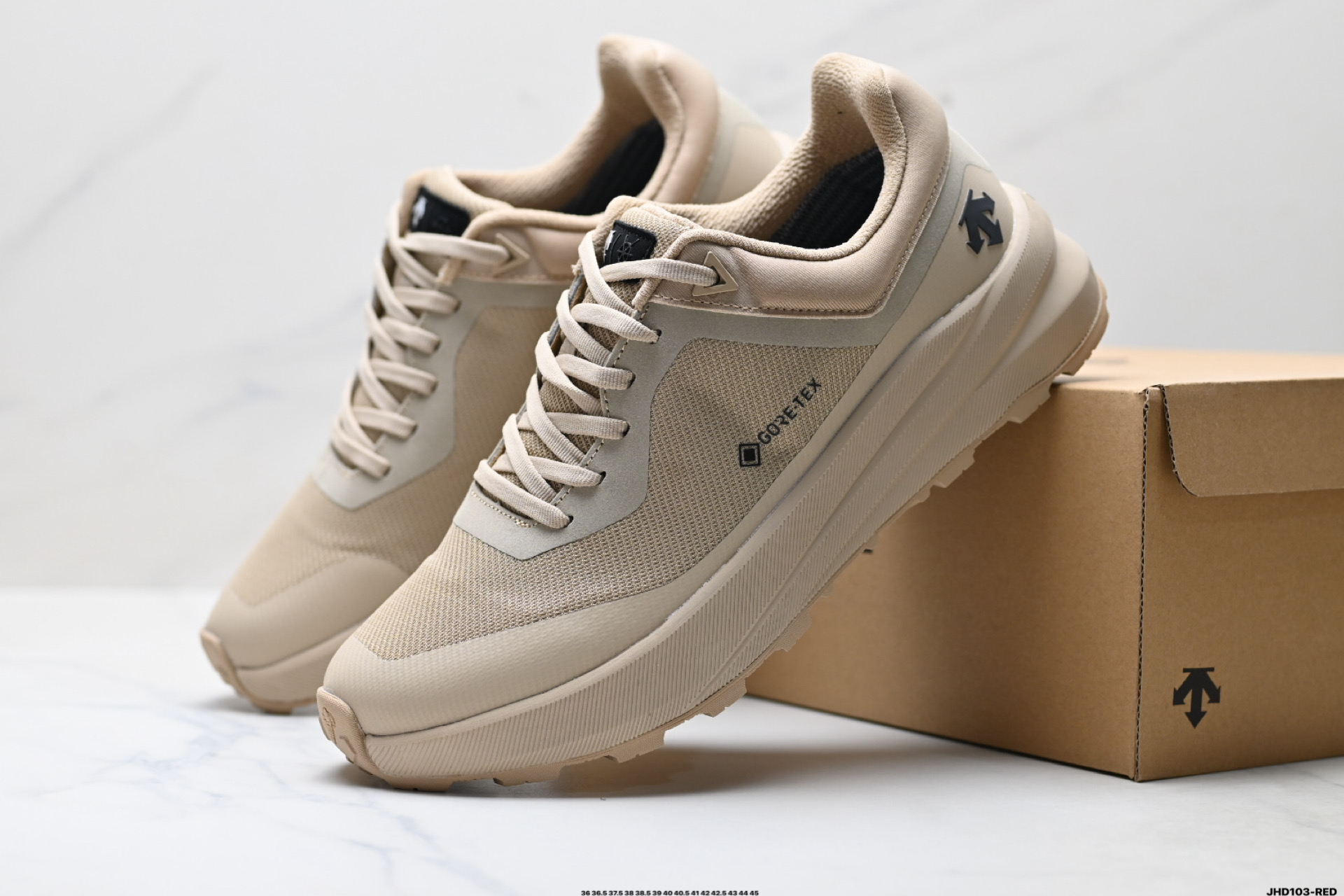 200 迪桑特DESCENTE DUALIS WP都市通勤 GORE-TEX 时尚舒适 防滑耐磨 时尚休闲运动覆盖防水男子越野跑鞋 D5131DSN24-Chinese UA Cheap High Quatity Brand Clothes Bags handbags Sneakers wholesale wholesaler seller from China Factory suppliers Fashion Clothing Shoes best Quality Beautiful Price 200 迪桑特DESCENTE DUALIS WP都市通勤 GORE-TEX 时尚舒适 防滑耐磨 时尚休闲运动覆盖防水男子越野跑鞋 D5131DSN24