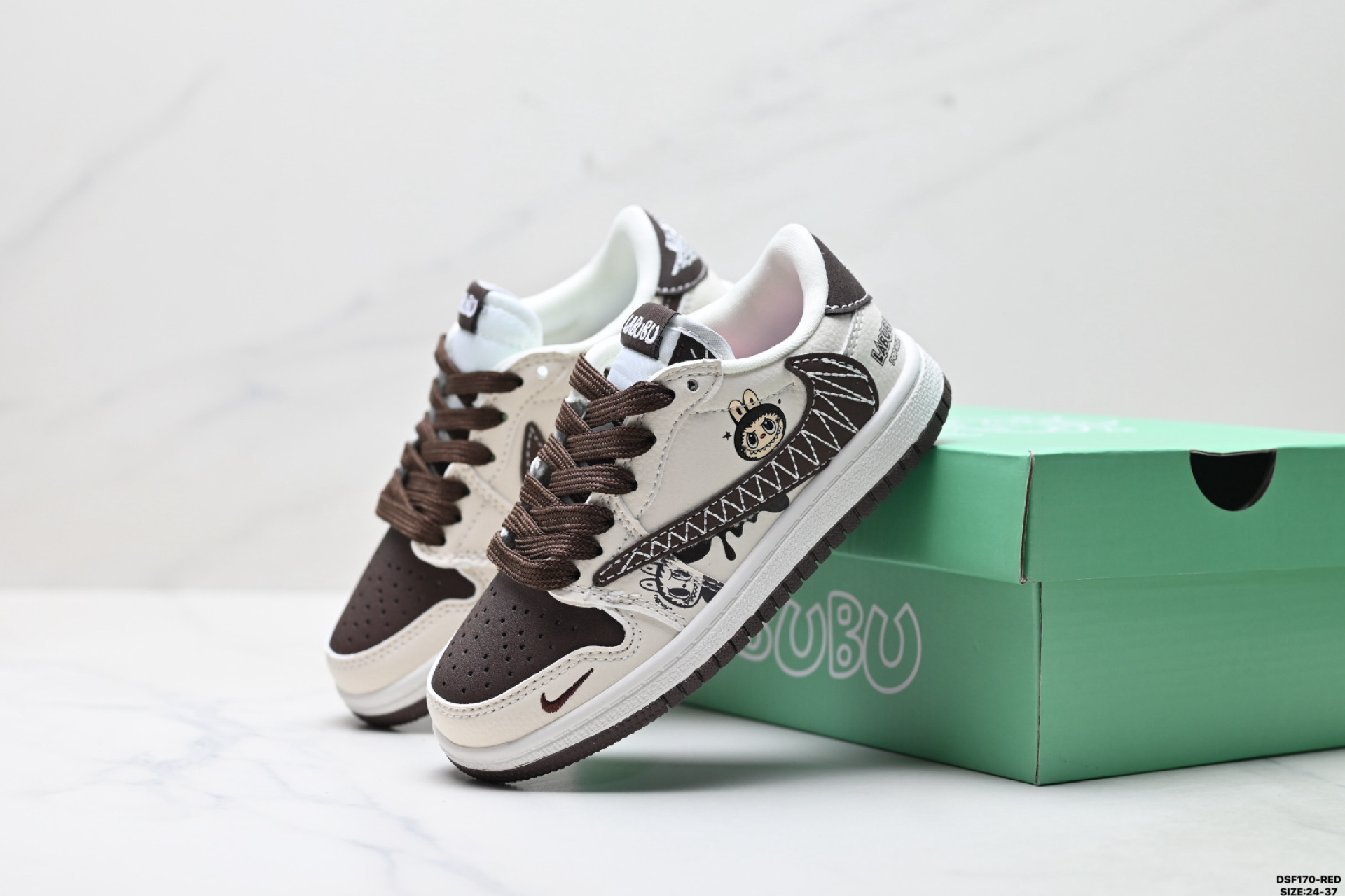 115 童鞋Nike Air Jordan 1 x Travis Scott AJ1倒勾 乔一倒钩 耐克 低帮文化篮球鞋 DZ4137-106