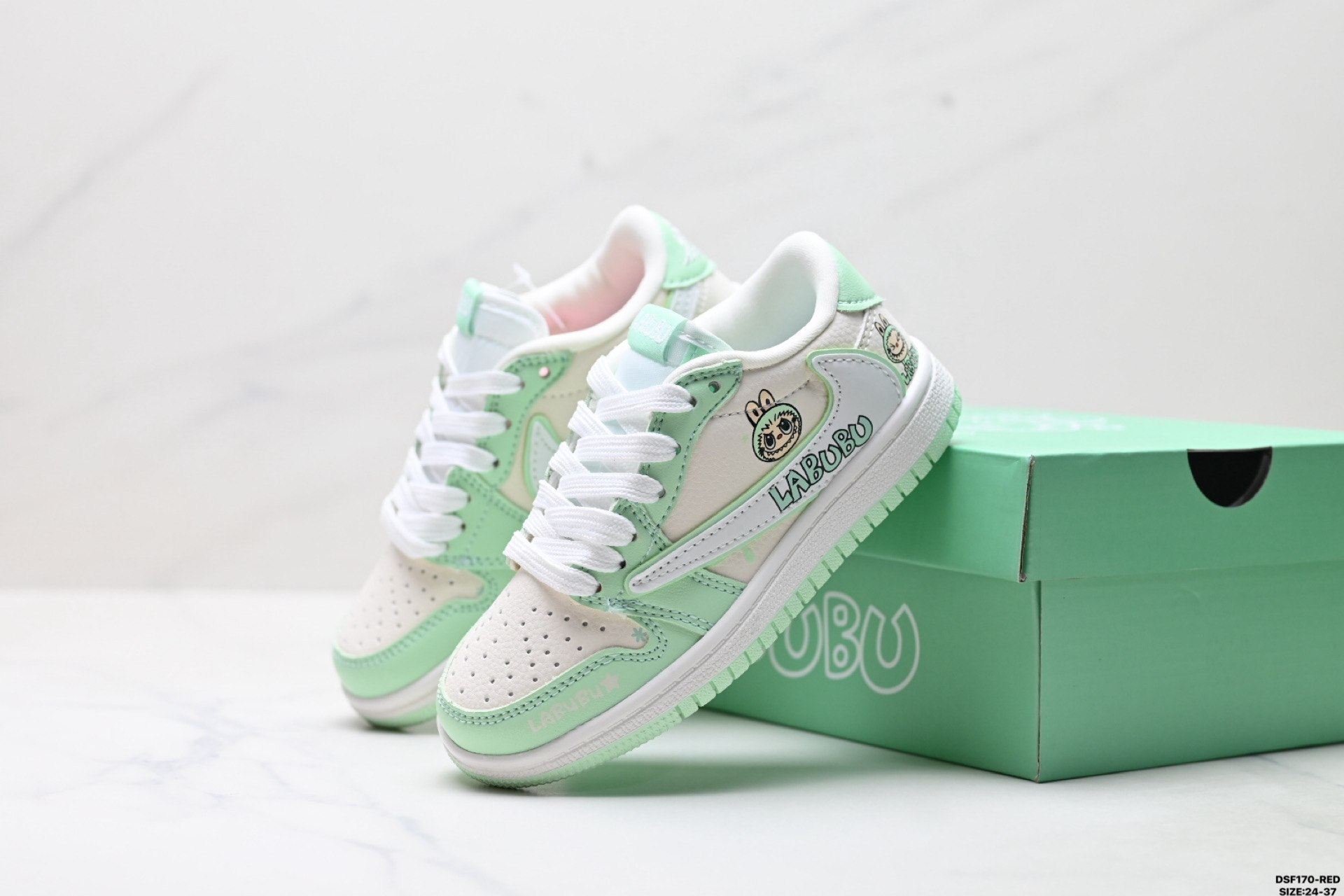 115 童鞋Nike Air Jordan 1 x Travis Scott AJ1倒勾 乔一倒钩 耐克 低帮文化篮球鞋 DZ4137-106