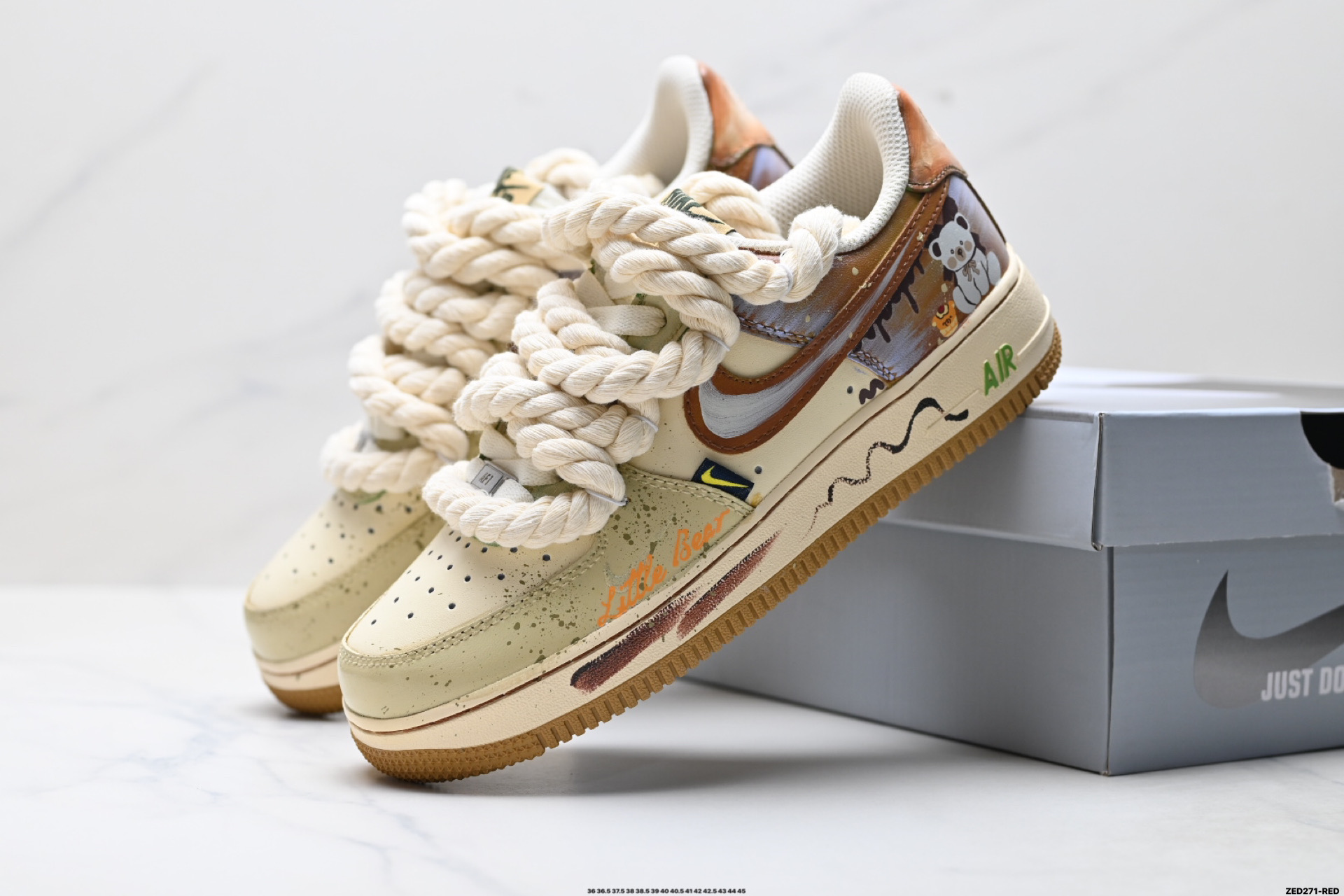 270 NIKE AIR FORCE 1‘07 XL2321-666