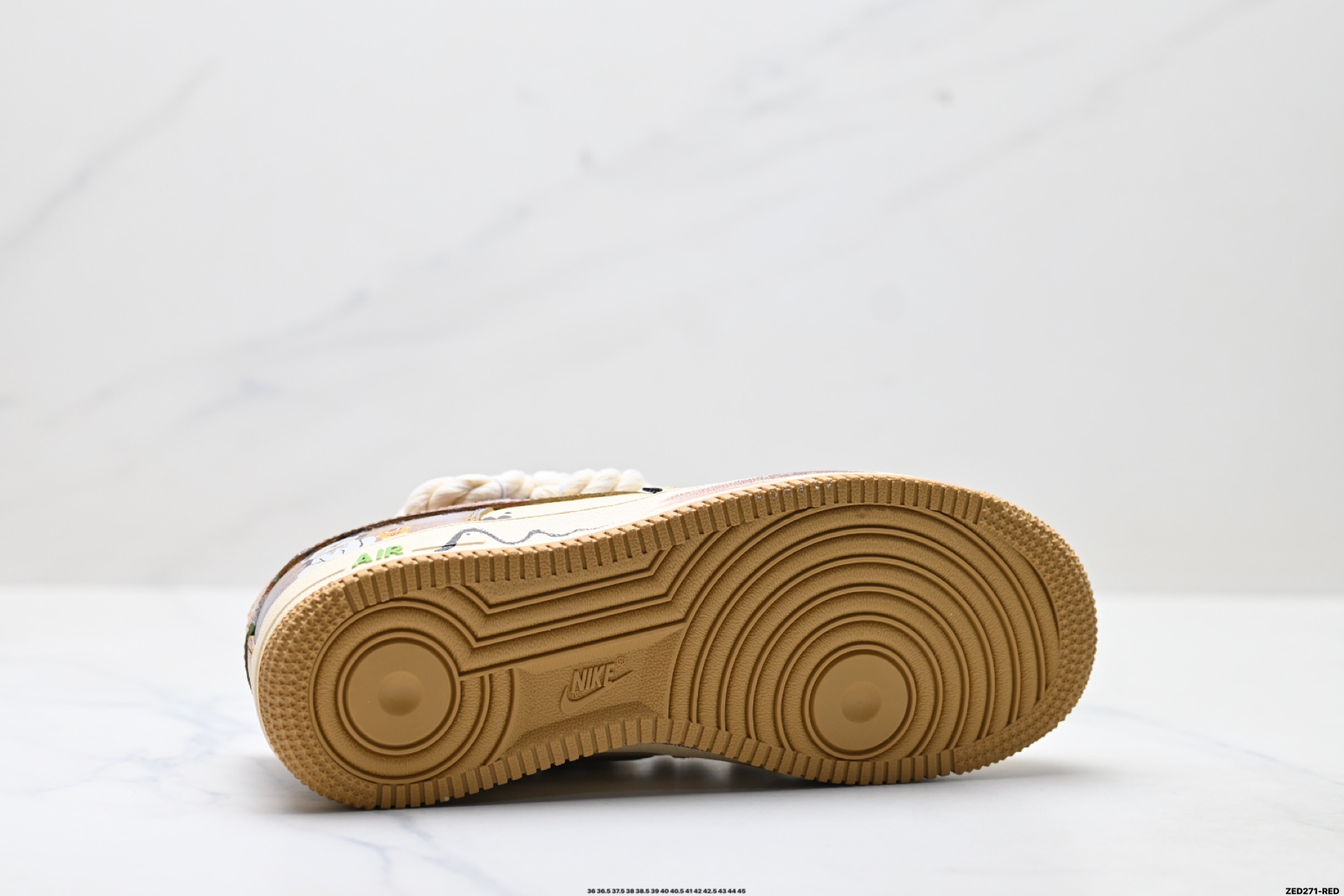 270 NIKE AIR FORCE 1‘07 XL2321-666