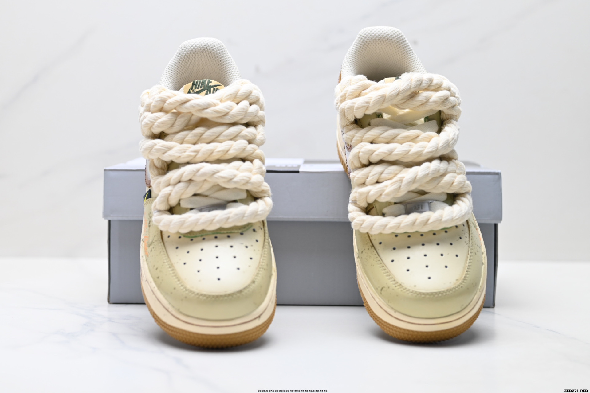 270 NIKE AIR FORCE 1‘07 XL2321-666