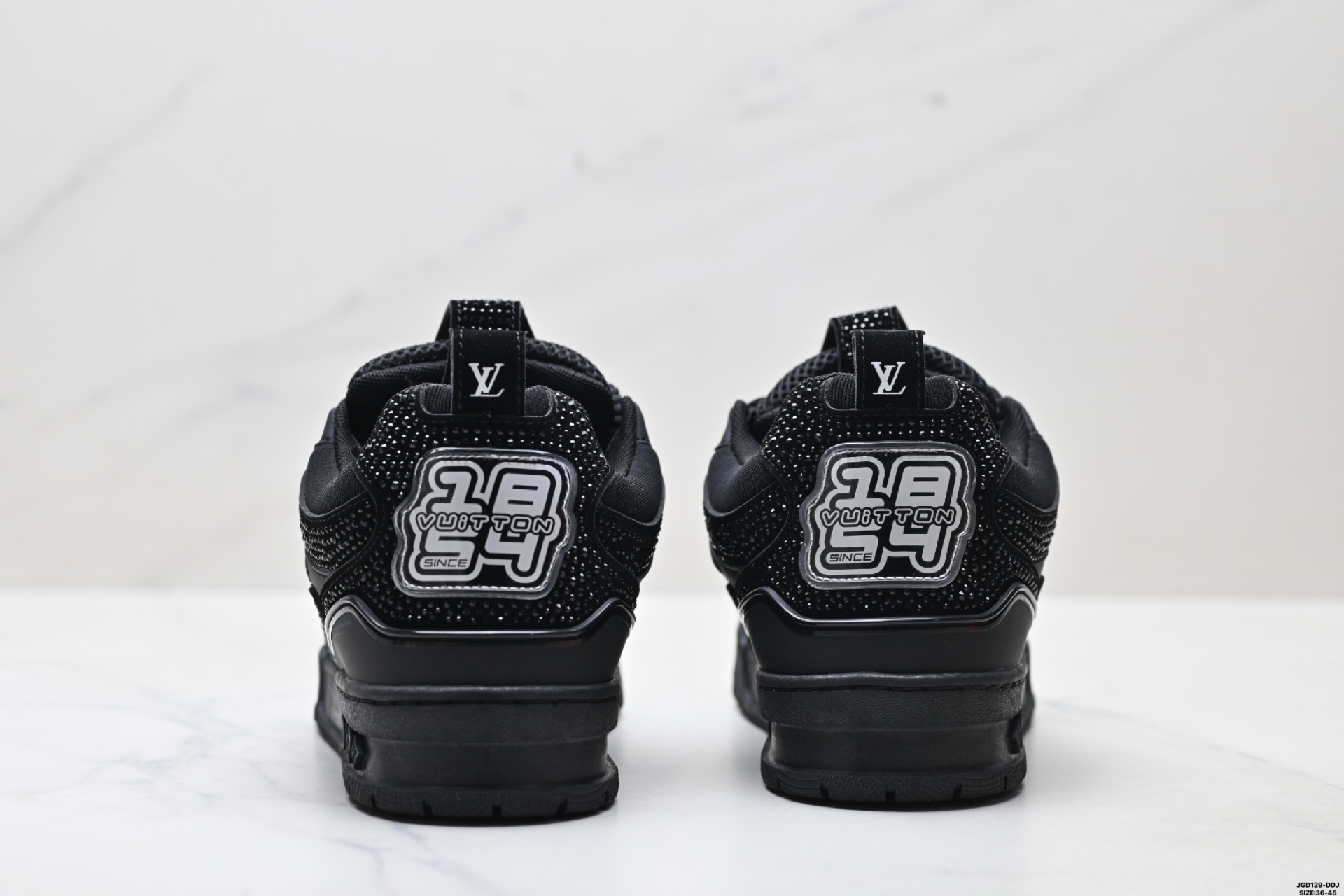 Louis Vuitton Trainer Sneaker Low - Elegancia y Comodidad en Cada Paso 7 i1759245472693 9948 0 5