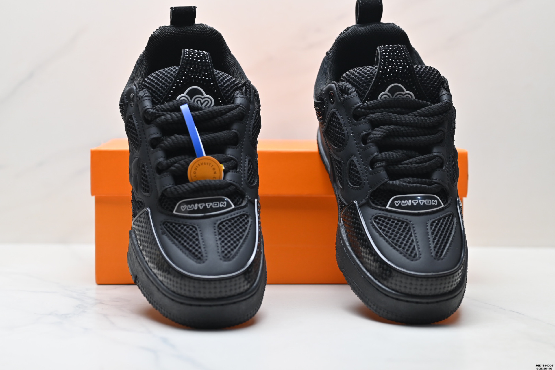 Louis Vuitton Trainer Sneaker Low - Elegancia y Comodidad en Cada Paso 8 i1759245473088 2277 0 6