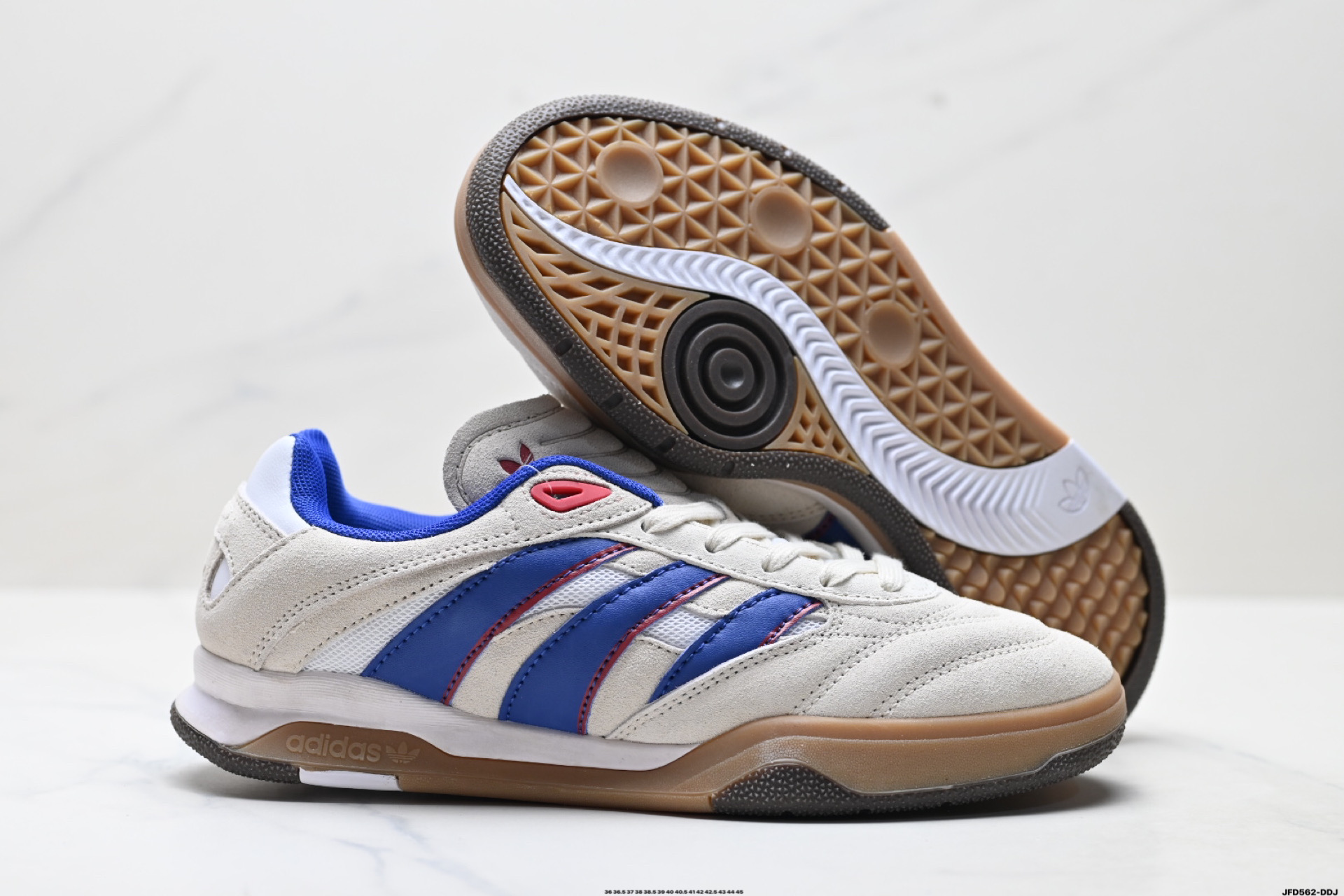 180 阿迪达斯ADIDAS PREDATOR FREESTYLE 复古单品 IH5499