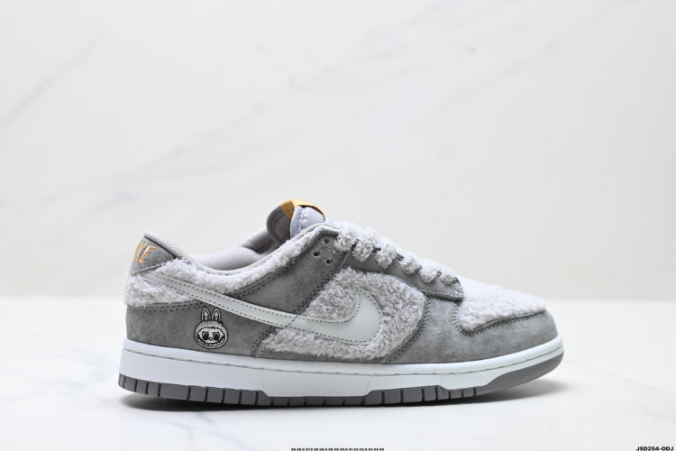 Nike Dunk Low Retro 'DIY' - נעלי סניקרס אופנתיות בעיצוב ייחודי 1 Nike Dunk Low Retro ‘DIY’ נעלי סניקרס לגברים/נשים – חומרים פרימיום