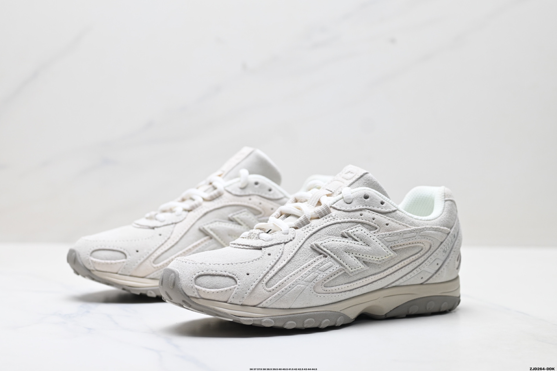 250 New Balance 204L系列 新百伦 薄底鞋 薄底皮质鞋带德训系 减震耐磨包裹性支撑轻便 生活休闲鞋 U204LMMC