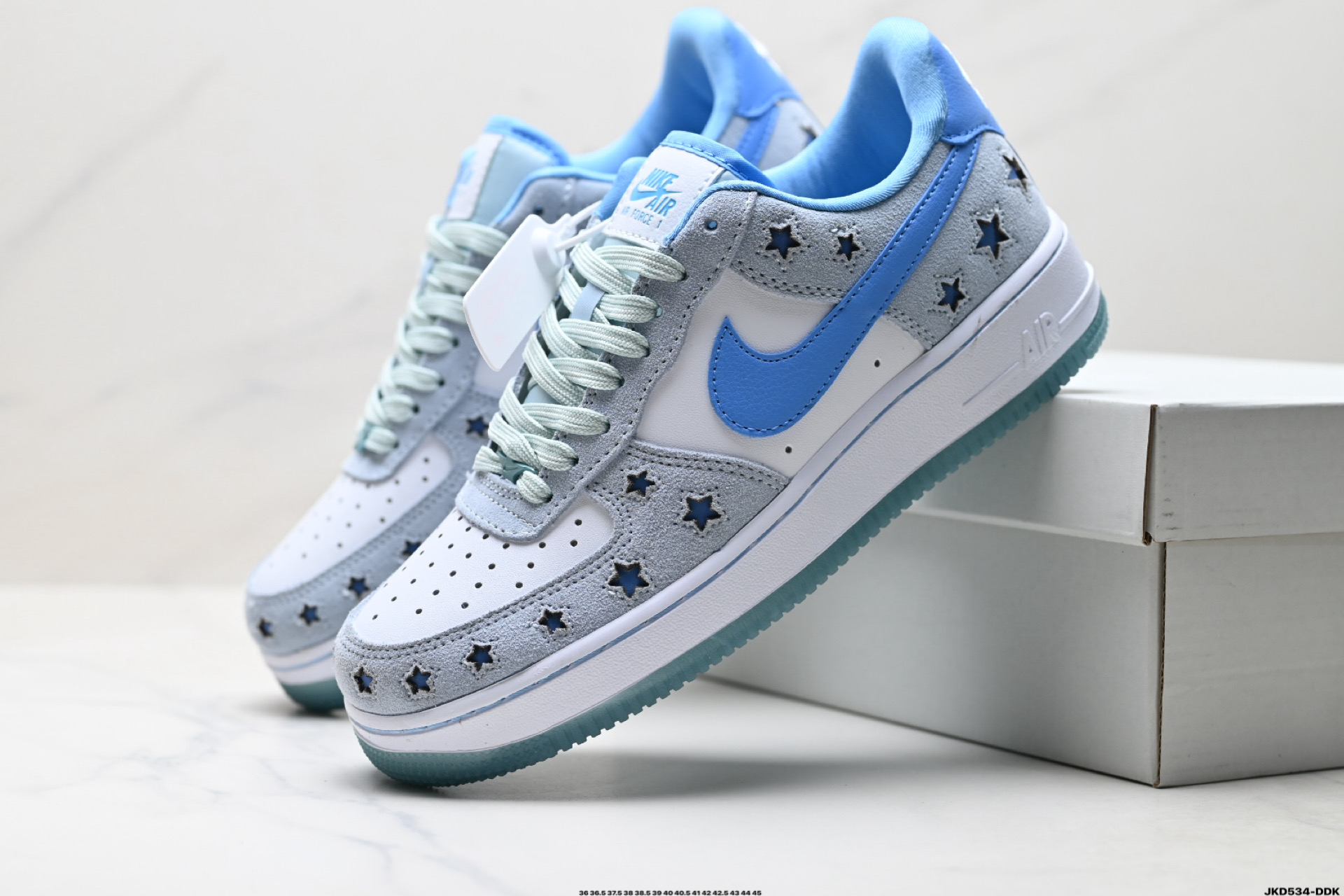 170 耐克Nike AIR FORCE 1‘07 空军一号低帮百搭休闲运动板鞋 HQ8051-400