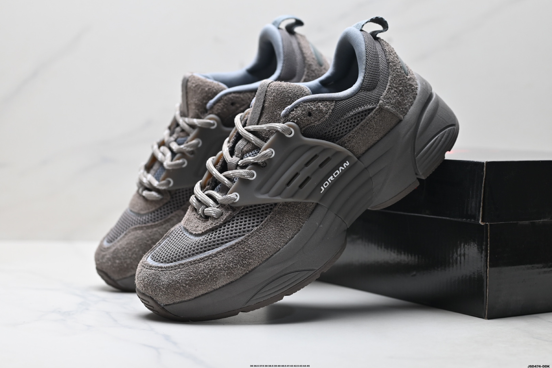 220 Nike Jordan Trunner O/S 耐克 经典百搭 透气生活休闲鞋 lB3722-005