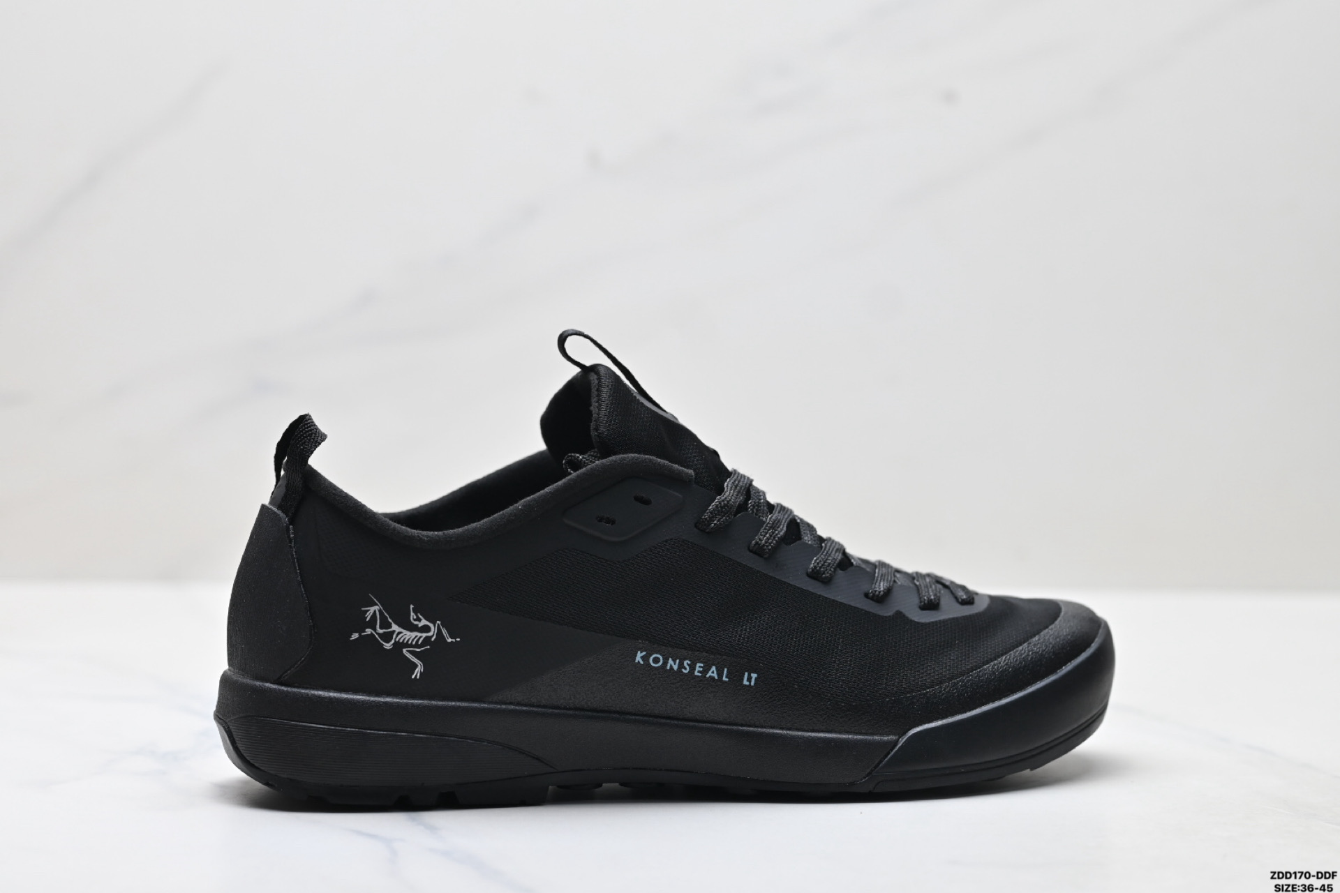 🈴💰200
公司级✅Arcteryx始祖鸟 Konseal LT 轻量 网布防滑轻便耐磨 低帮户外运动跑步鞋
外观看似朴实 却散发着一股高贵气息 虽然是标榜越野鞋 但其实越野跑与登山乃一体两面的运动 皆在相同的山林场域之中进行 包含轻量化鞋身 MegaGrip大底 OrthoLite 3D鞋垫 EVA弹性混合中底等等 以及这次所使用的最新防水透气科技
抓地力优良的VibramMegaGrip 鞋带收纳设计 避免鞋带勾到绊倒 全脚掌舒适稳定 EVA弹性混合中底 OrthoLite 3D鞋垫 前脚掌TPU支撑片
ID:ZDD170-DDF