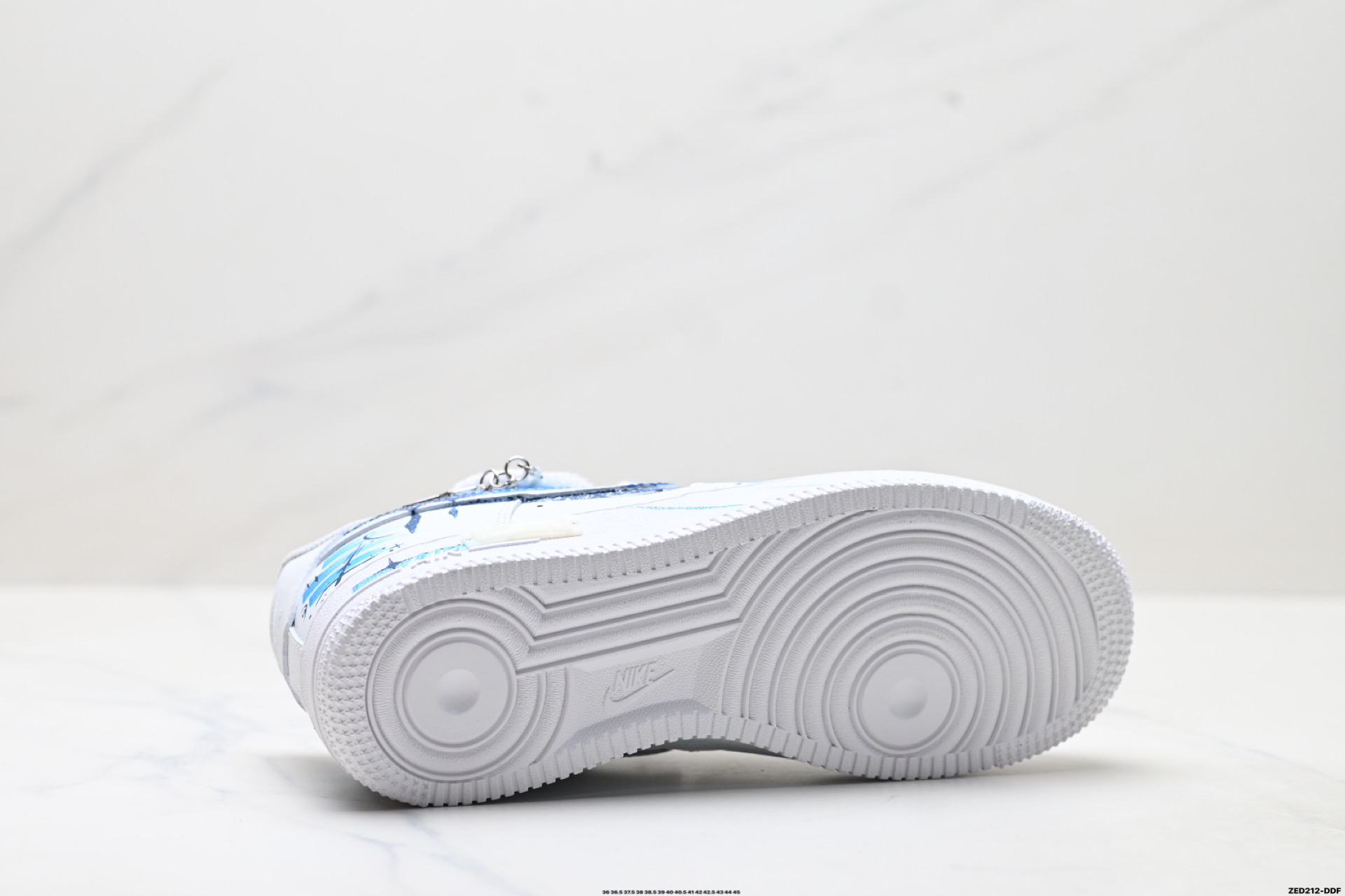 270 NIKE AIR FORCE 1‘07 11231221