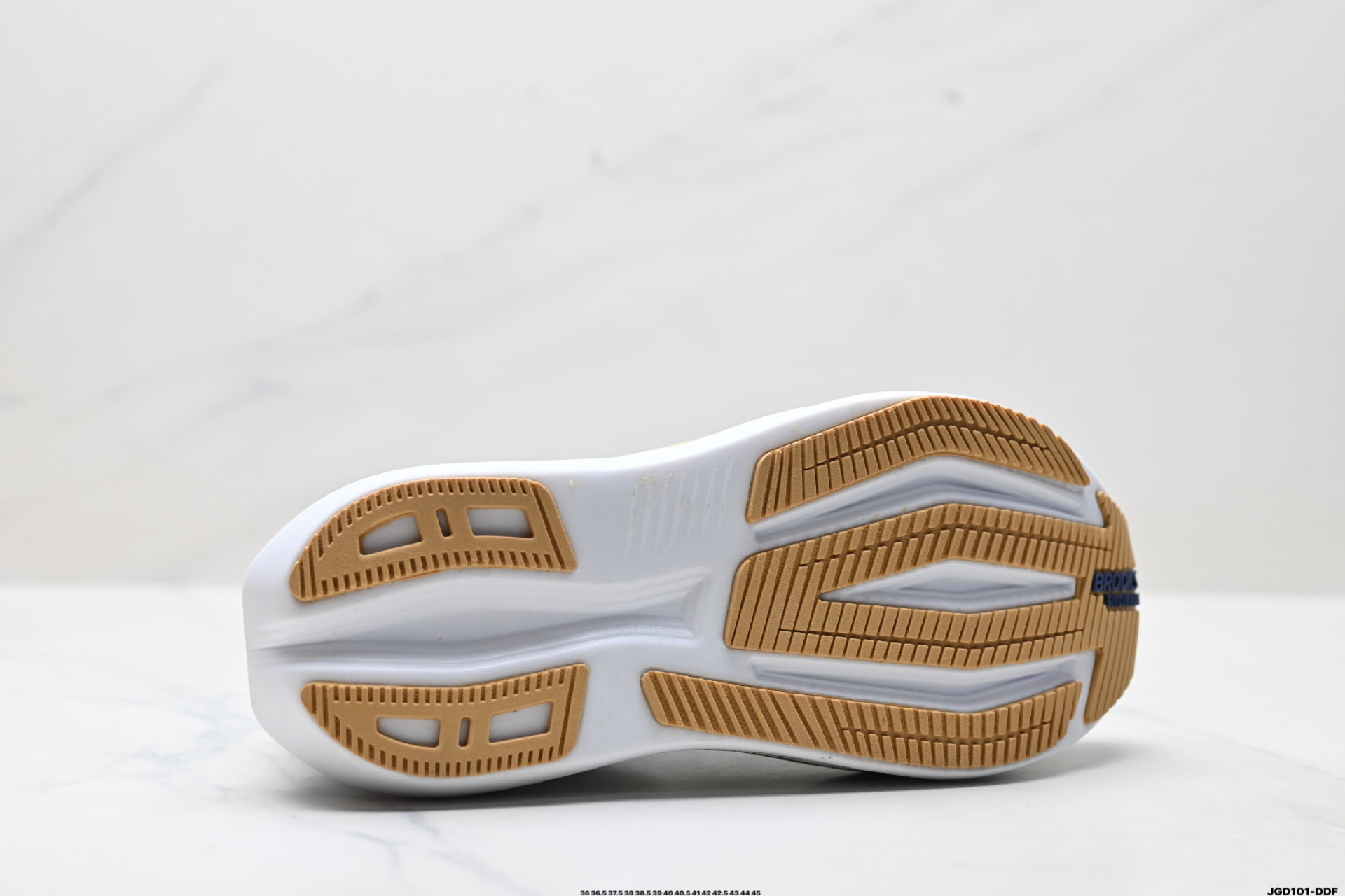 Brooks 布鲁克斯 Glycerin 2 超级甘油二代 厚底马拉松缓震跑鞋 220447 1D 099 Brooks 布鲁克斯 Glycerin 2 超级甘油二代 厚底马拉松缓震跑鞋 220447 1D 099