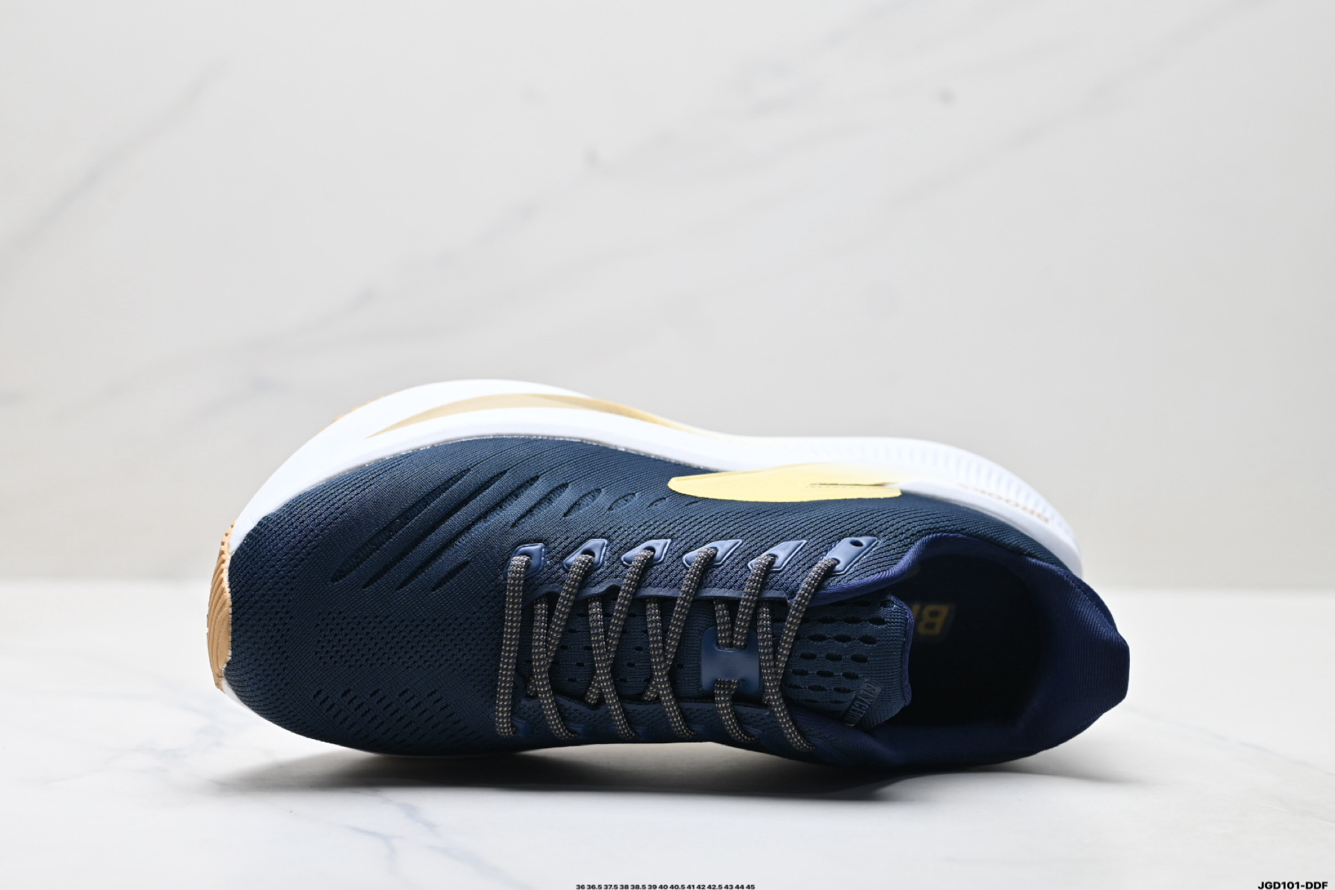 Brooks 布鲁克斯 Glycerin 2 超级甘油二代 厚底马拉松缓震跑鞋 220447 1D 099 Brooks 布鲁克斯 Glycerin 2 超级甘油二代 厚底马拉松缓震跑鞋 220447 1D 099