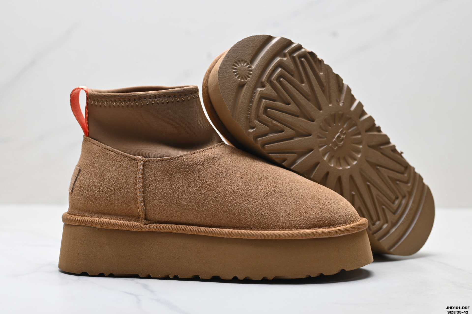 200 UGG CLASSIC ULTRA MINI PLATFO 牛反绒 保暖增高 加厚耐磨平底舒适气质 袜套款雪地靴