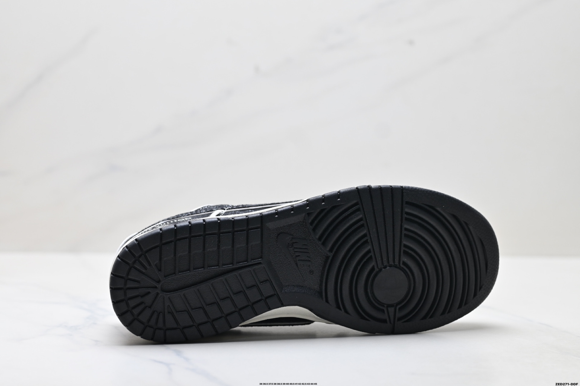 Nike Dunk Low Retro ‘DIY高端定制’耐克 低帮休闲运动板鞋 SC0601-467 Nike Dunk Low Retro ‘DIY高端定制’耐克 低帮休闲运动板鞋 SC0601-467