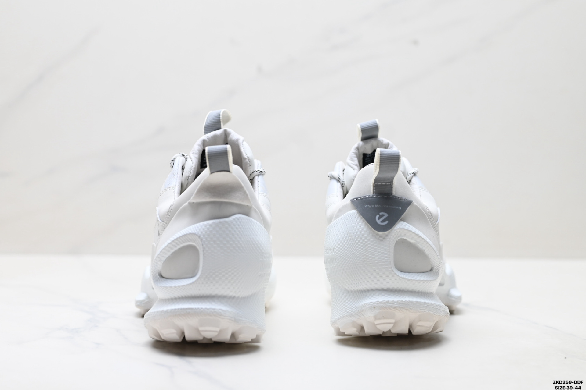 280 Ecco爱步 BIOM C 系列 牛皮 圆头厚底系带 低帮 徒步鞋 091504-11308