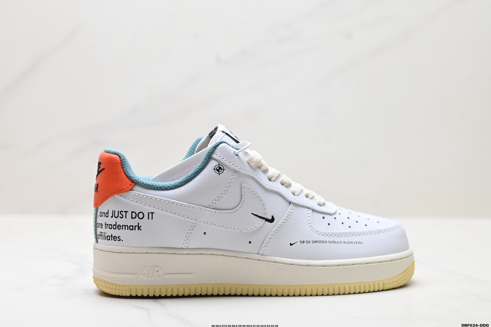 Nike Air Force 1 ’07: Comodidad y estilo urbano en cada paso