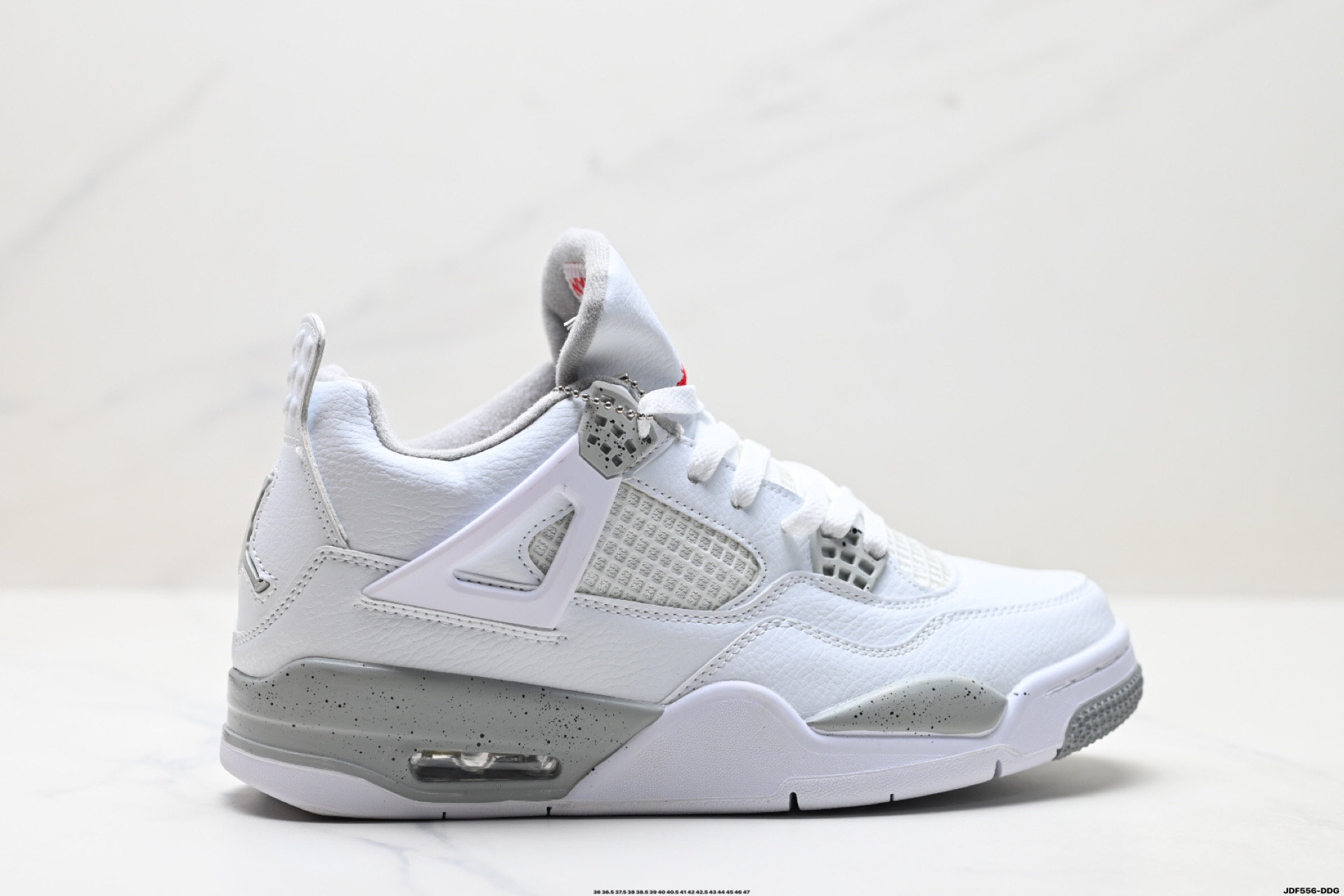 Nike Air Jordan 4 Retro: Estilo y Comodidad en Cada Paso