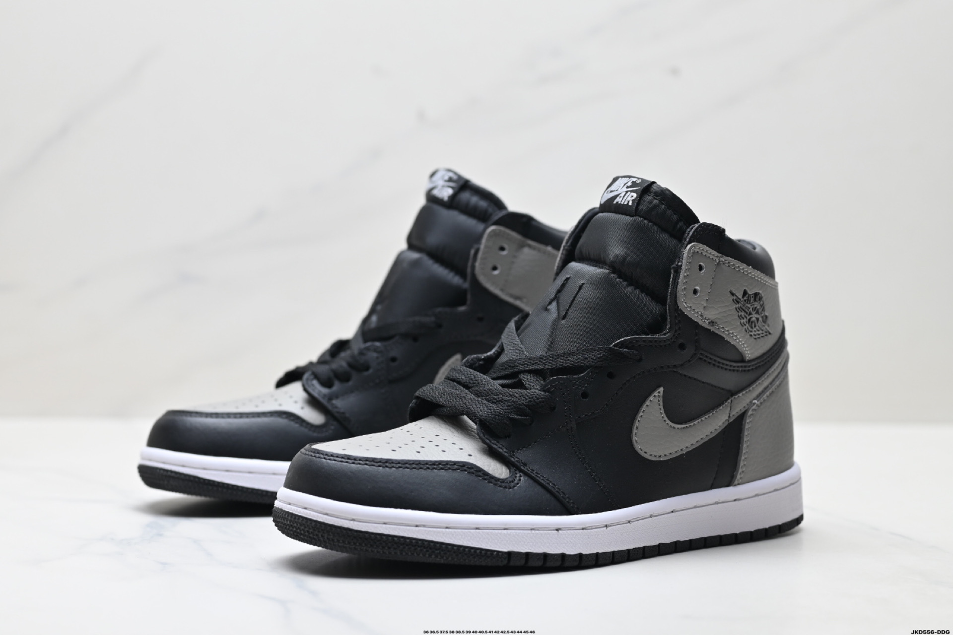 Nike Air Jordan 1 Retro High: Estilo Clásico y Rendimiento Superior 5 i1759680196075 2452 0 3