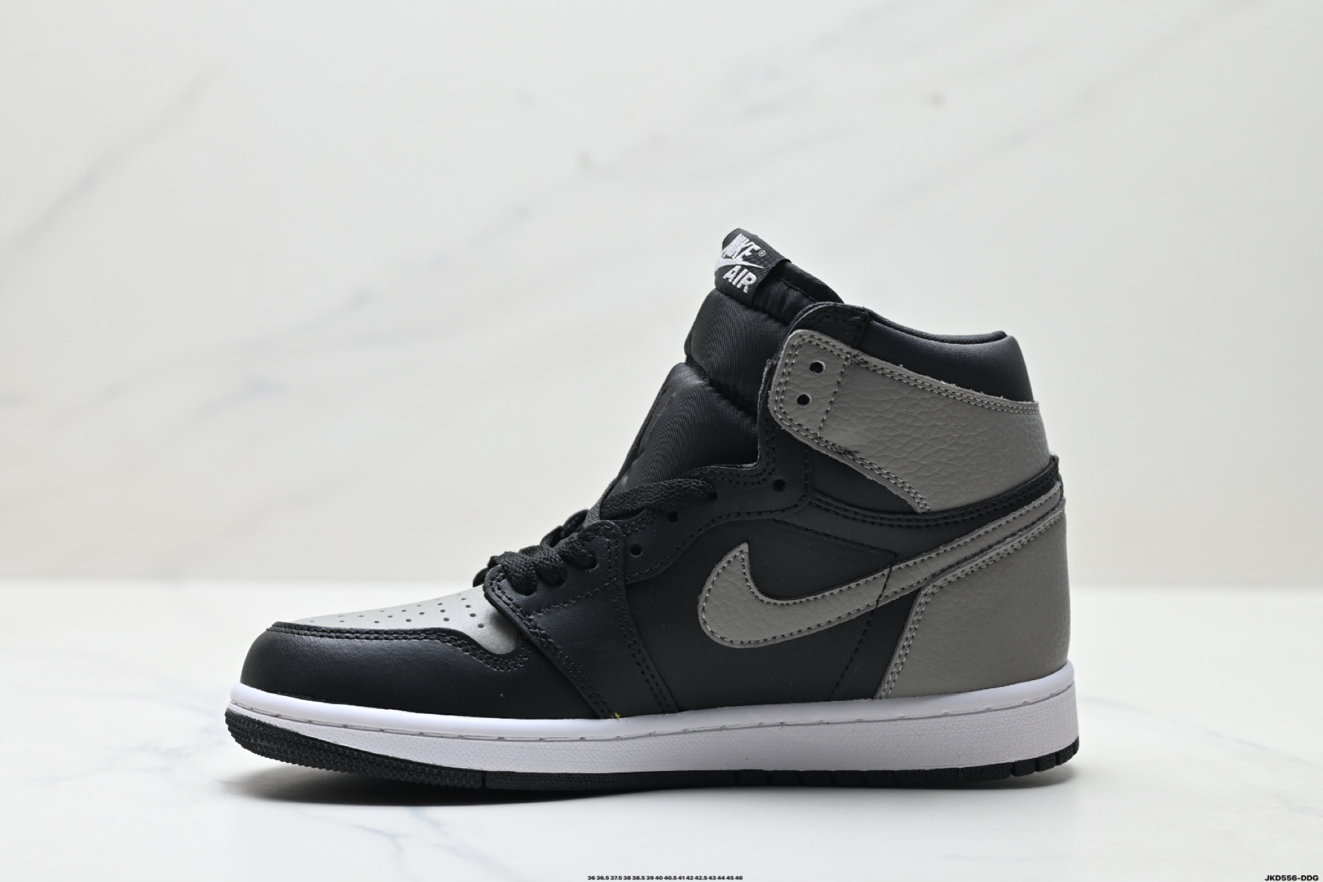 Nike Air Jordan 1 Retro High: Estilo Clásico y Rendimiento Superior 4 i1759680196075 3056 0 2