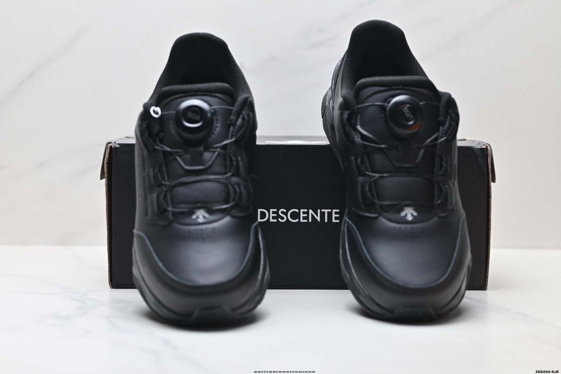 迪桑特DESCENTE CIRCUIT LTR WIRE 2.0 舒适百搭防滑耐磨 低帮 休闲跑步鞋 D4431TCT06-莆田鞋,莆田鞋货源,高仿鞋,高仿鞋货源,安福档口,莆田高仿鞋,莆田鞋批发,高仿鞋批发,莆田高仿运动鞋,高仿运动鞋,莆田运动鞋 迪桑特DESCENTE CIRCUIT LTR WIRE 2.0 舒适百搭防滑耐磨 低帮 休闲跑步鞋 D4431TCT06