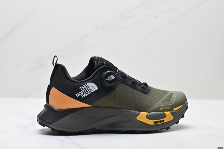 The North Face נעלי שטח לגברים - נוחות, עמידות, ואחיזה מעולה בכל תנאי שטח 1 The North Face נעלי שטח לגברים – נוחות, עמידות, ואחיזה מעולה בכל תנאי שטח