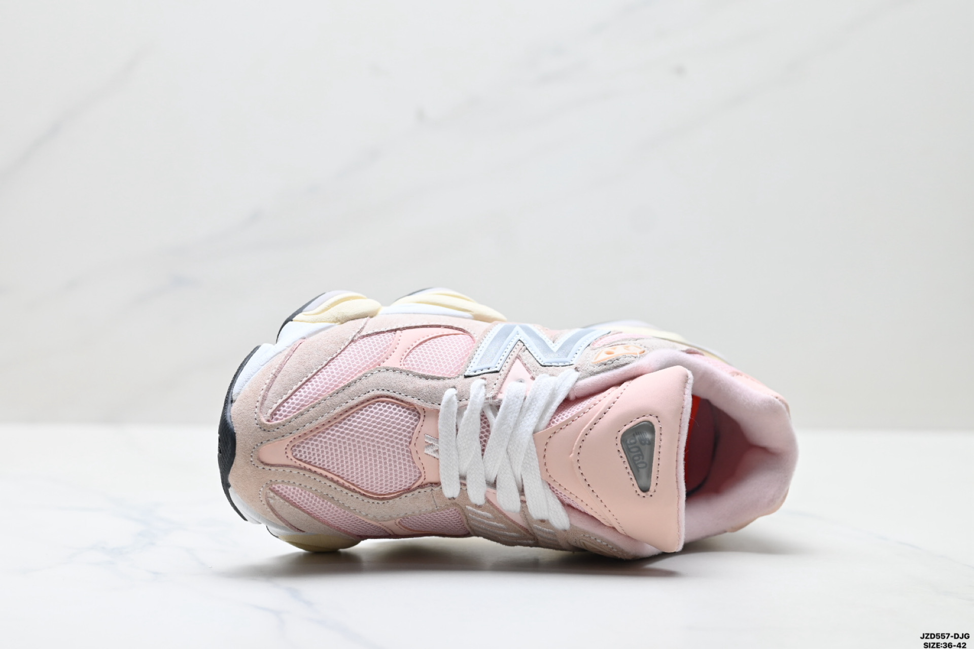 💰170
真标✅New Balance 9060系列 新百伦 复古休闲运动慢跑鞋 
货号:U9060CSP
Size:36-42
ID:JZD557-DJG