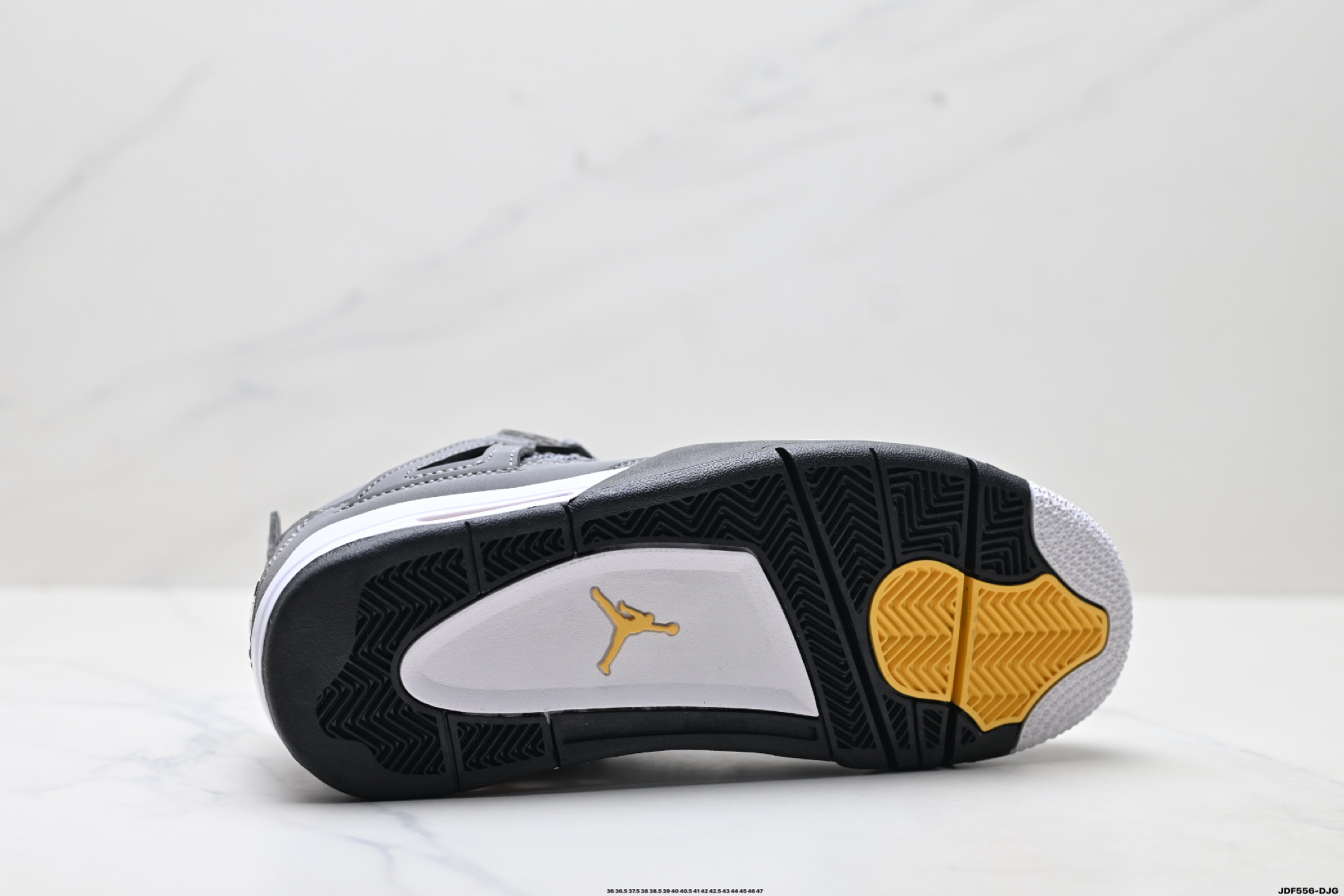 💰155
真标✅Nike Air Jordan 4 Retro 耐克 迈克尔·乔丹AJ4代中帮复古休闲运动文化篮球鞋
货号:308497-117
尺码:36 36.5 37.5 38 38.5 39 40 40.5 41 42 42.5 43 44 45 46 47
ID:JDF556-DJG