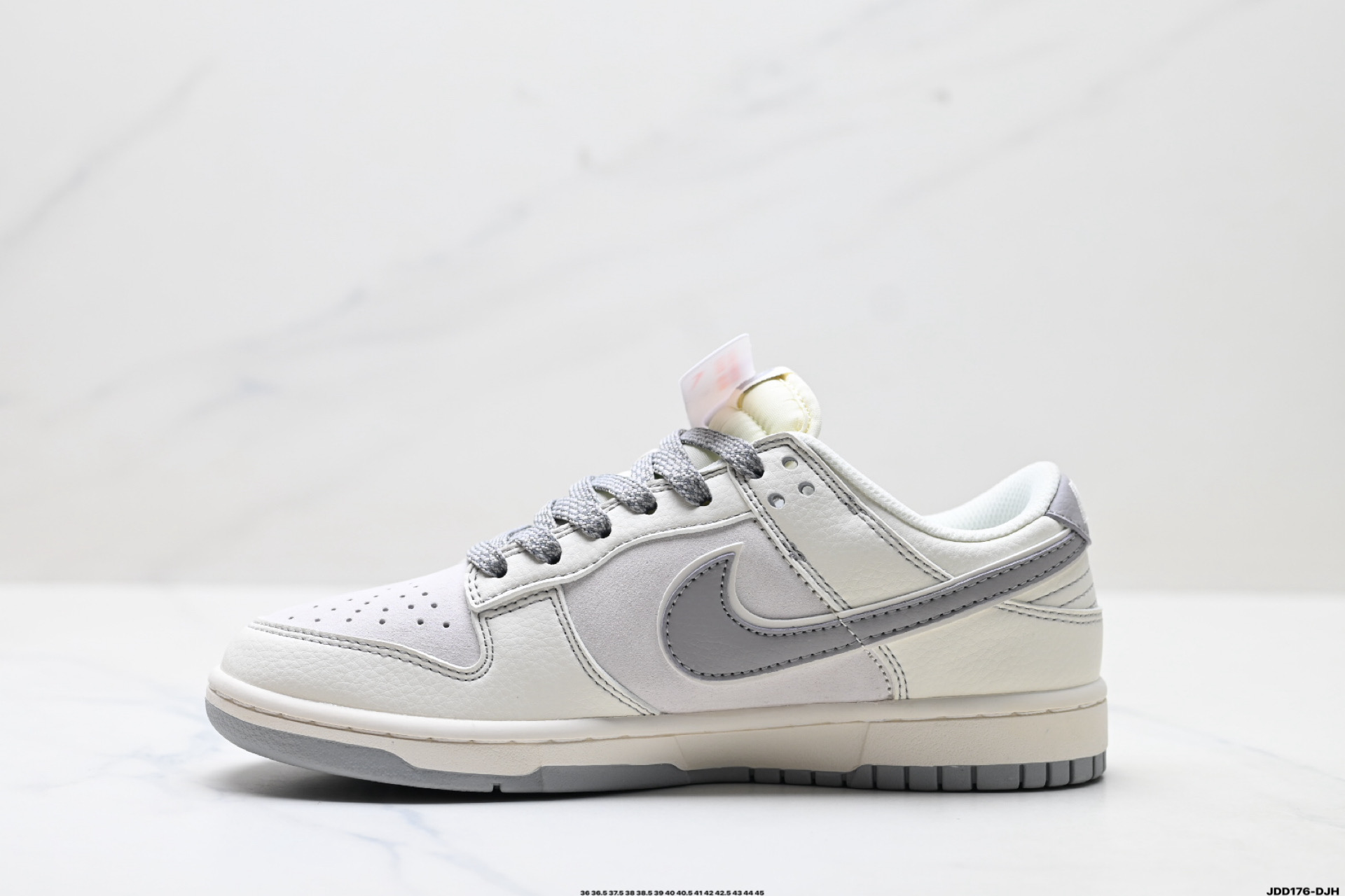 Nike Dunk Low Retro 'DIY': Comodidad y Estilo Personalizado en Cada Paso 4 i1760631601844 3081 0 2