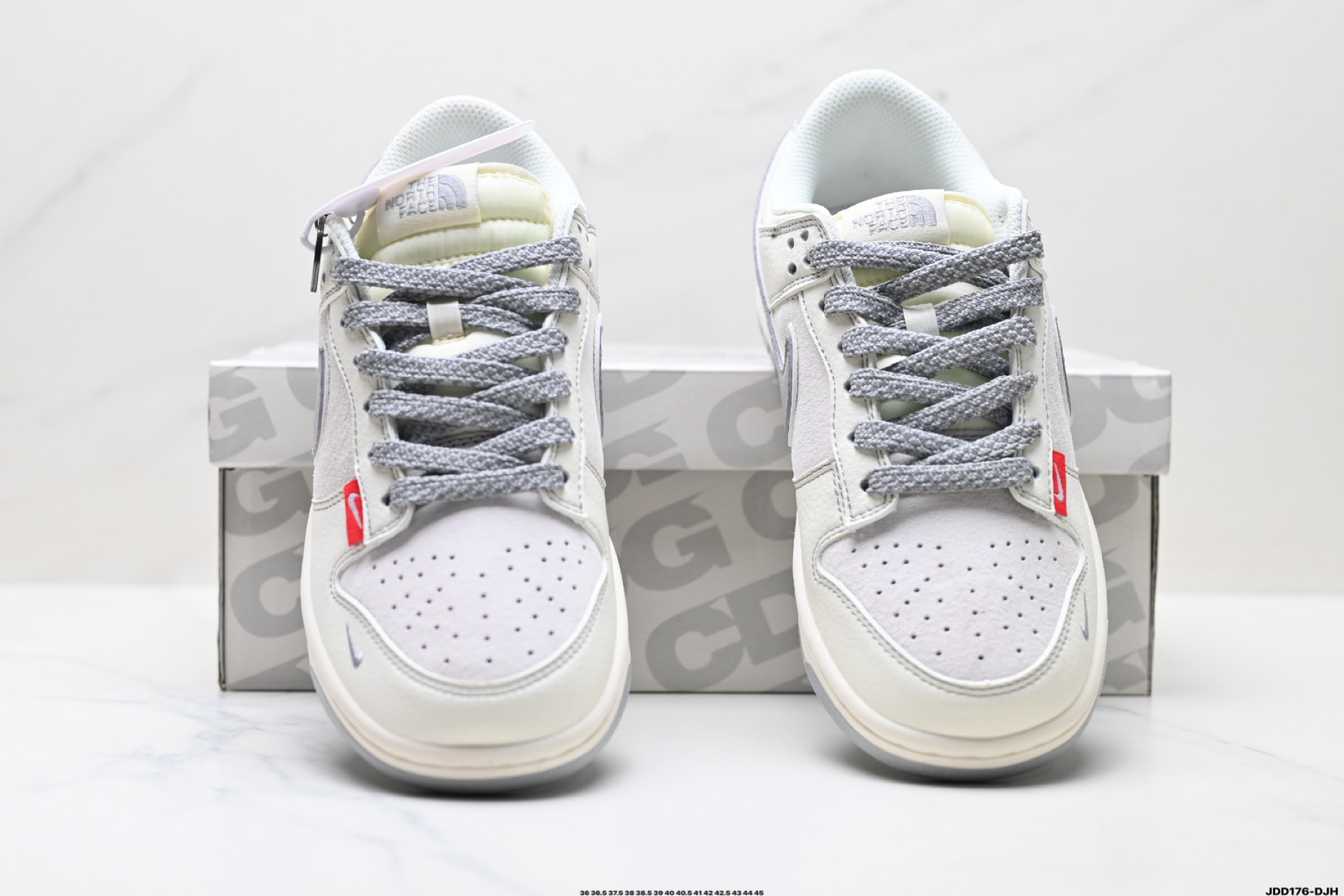 Nike Dunk Low Retro 'DIY': Comodidad y Estilo Personalizado en Cada Paso 8 i1760631601844 9359 0 6