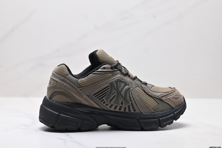 MLB Trophy Runner SD Sneakers - Retro Style, Lightweight, and Comfortable 1 MLB Trophy Runner SD Sneakers – Retro Style, Lightweight, and Comfortable