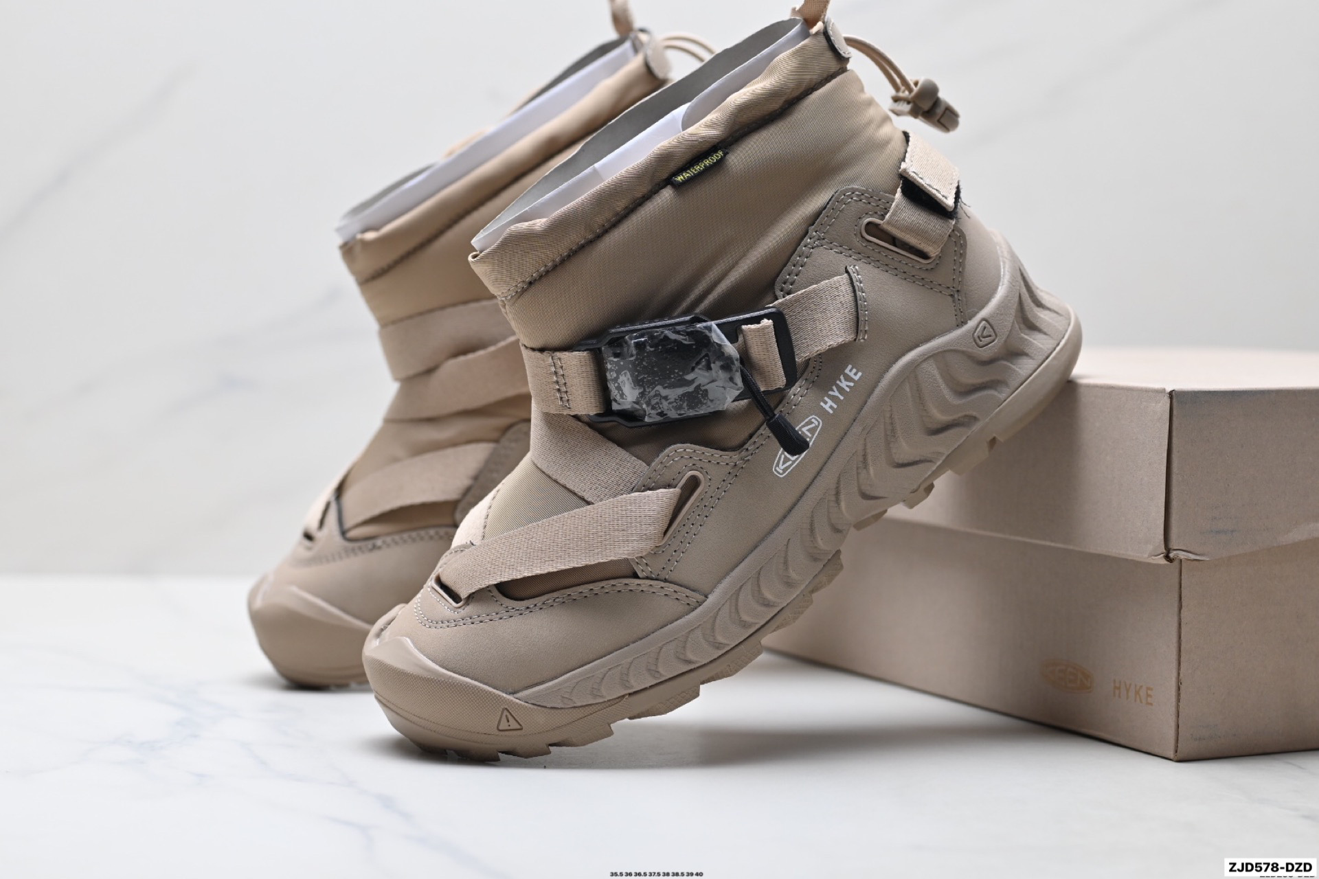 KEEN HOODZERRA Botas de Nieve Unisex con Aislamiento Reciclado y Ajuste Rápido 9 i1760947494967 170 0 7