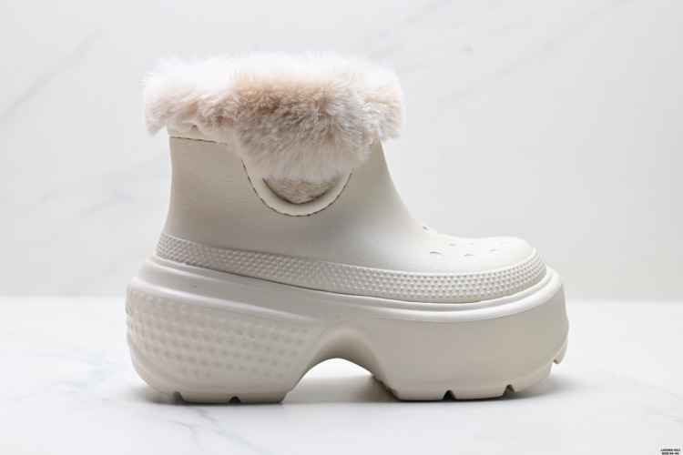 Crocs Stomp Lined Boot - Comfortable, Durable Snow Boots. Available in Multiple Sizes 1 Crocs Stomp Lined Boot – Comfortable, Durable Snow Boots. Available in Multiple Sizes