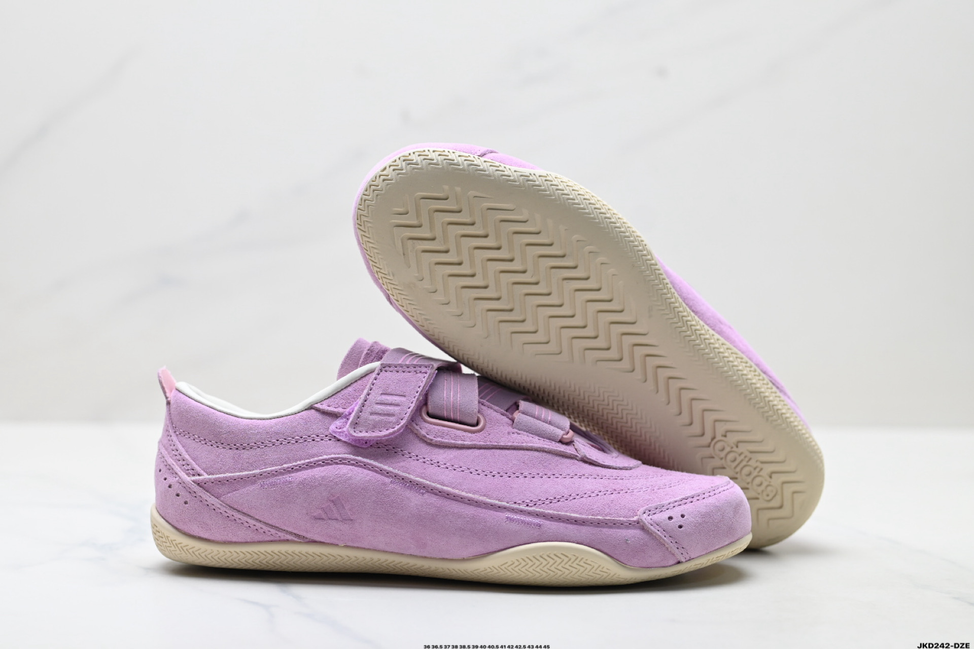 💰180
公司级✅ADIDAS 皮革 FOS URBAN REVERIE 舒适百搭 耐磨低帮 阿迪达斯 生活休闲鞋
货号:KJ4035
尺码:36 36.5 37 38 38.5 39 40 40.5 41 42 42.5 43 44 45
ID:JKD242-DZE