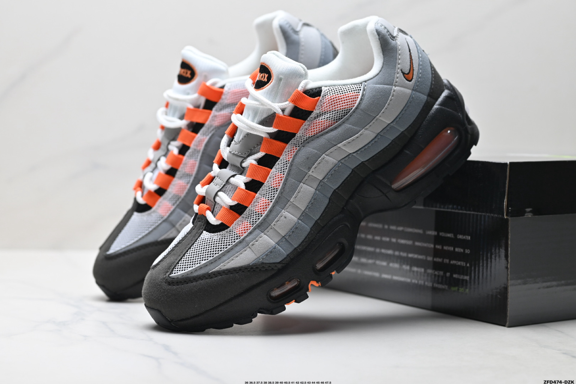 300 NIKE AIR MAX 95 耐克 气垫复古慢跑百搭鞋休闲运动鞋 HM4740-005